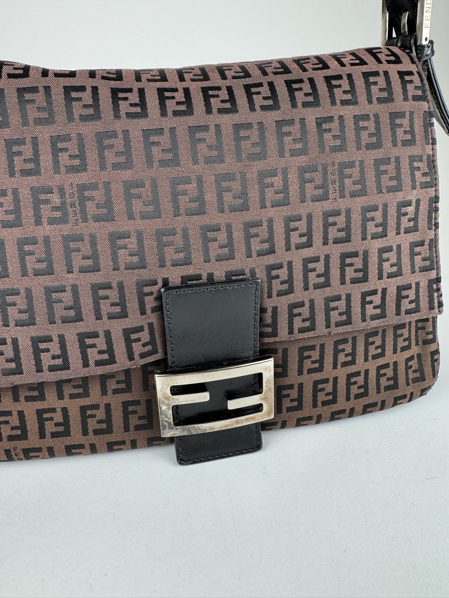 Fendi Mamma Baguette - respace.studio