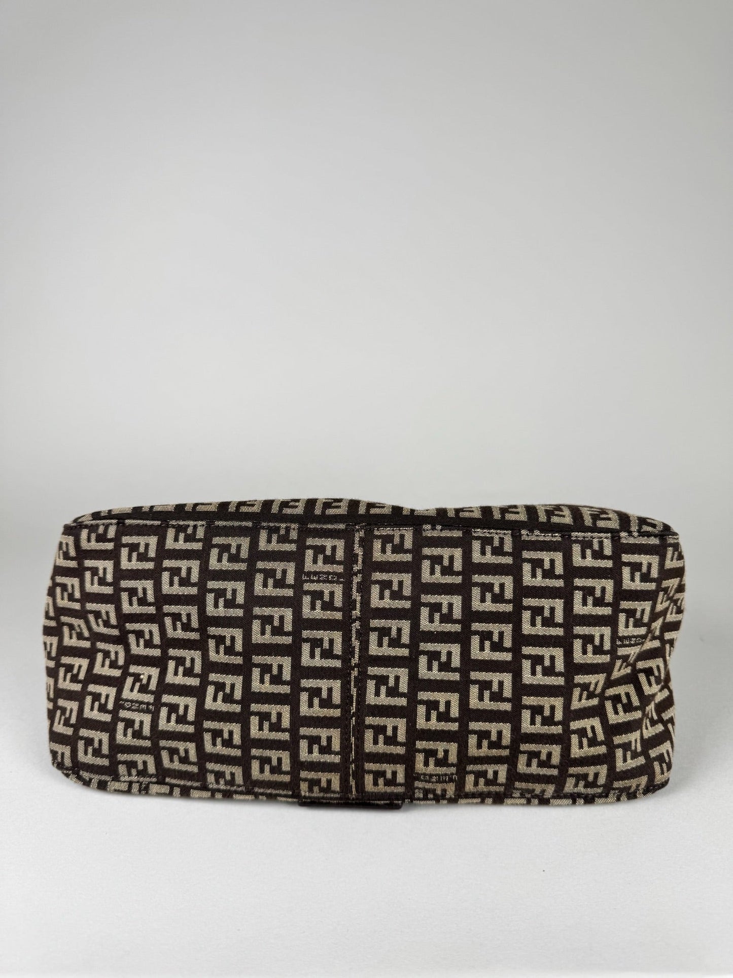 Fendi Mamma Baguette - respace.studio