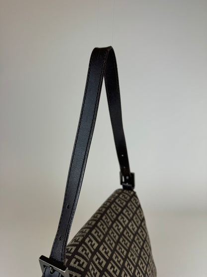 Fendi Mamma Baguette - respace.studio