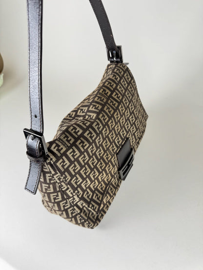 Fendi Mamma Baguette - respace.studio
