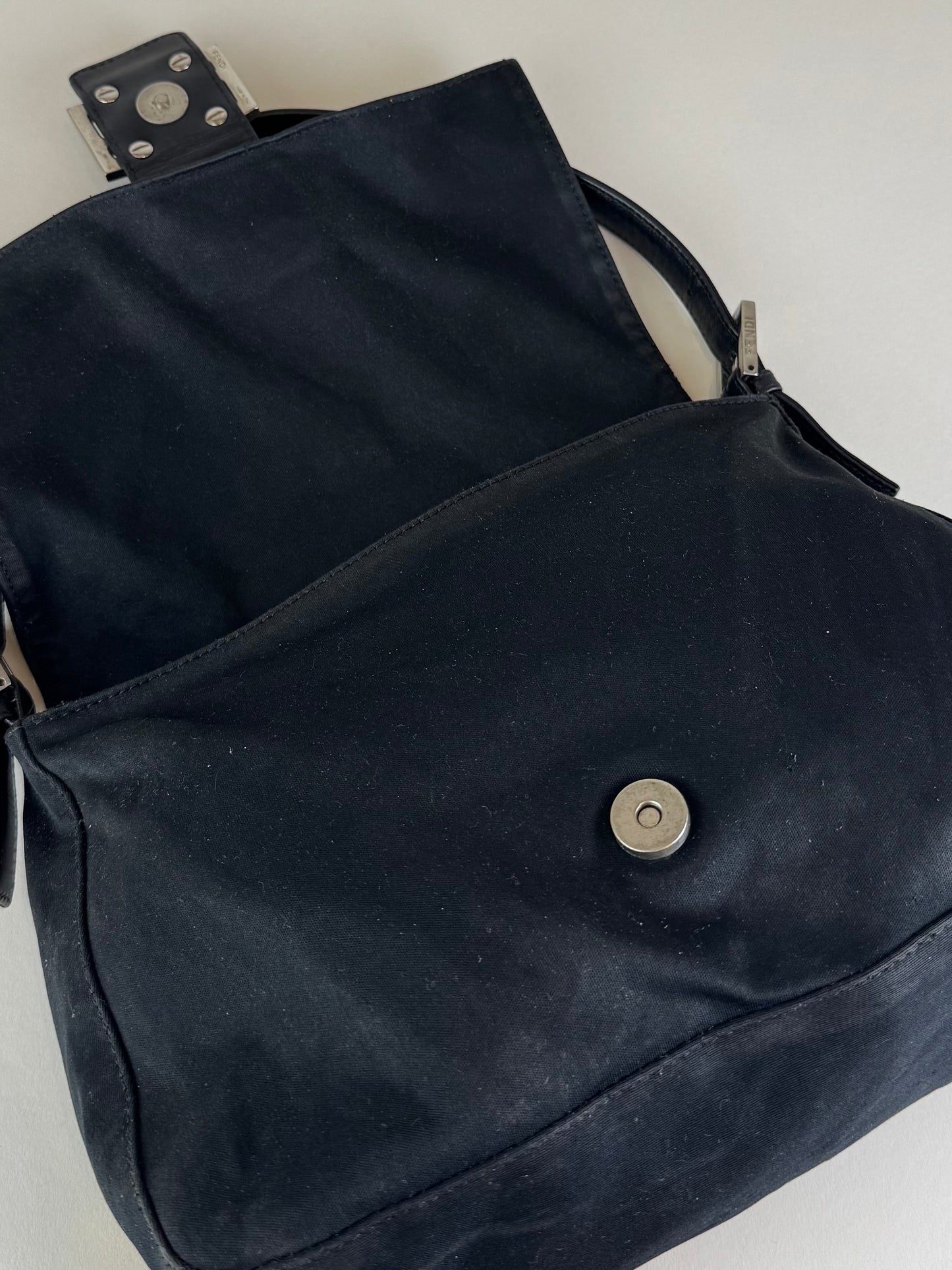Fendi Mamma Baguette - respace.studio
