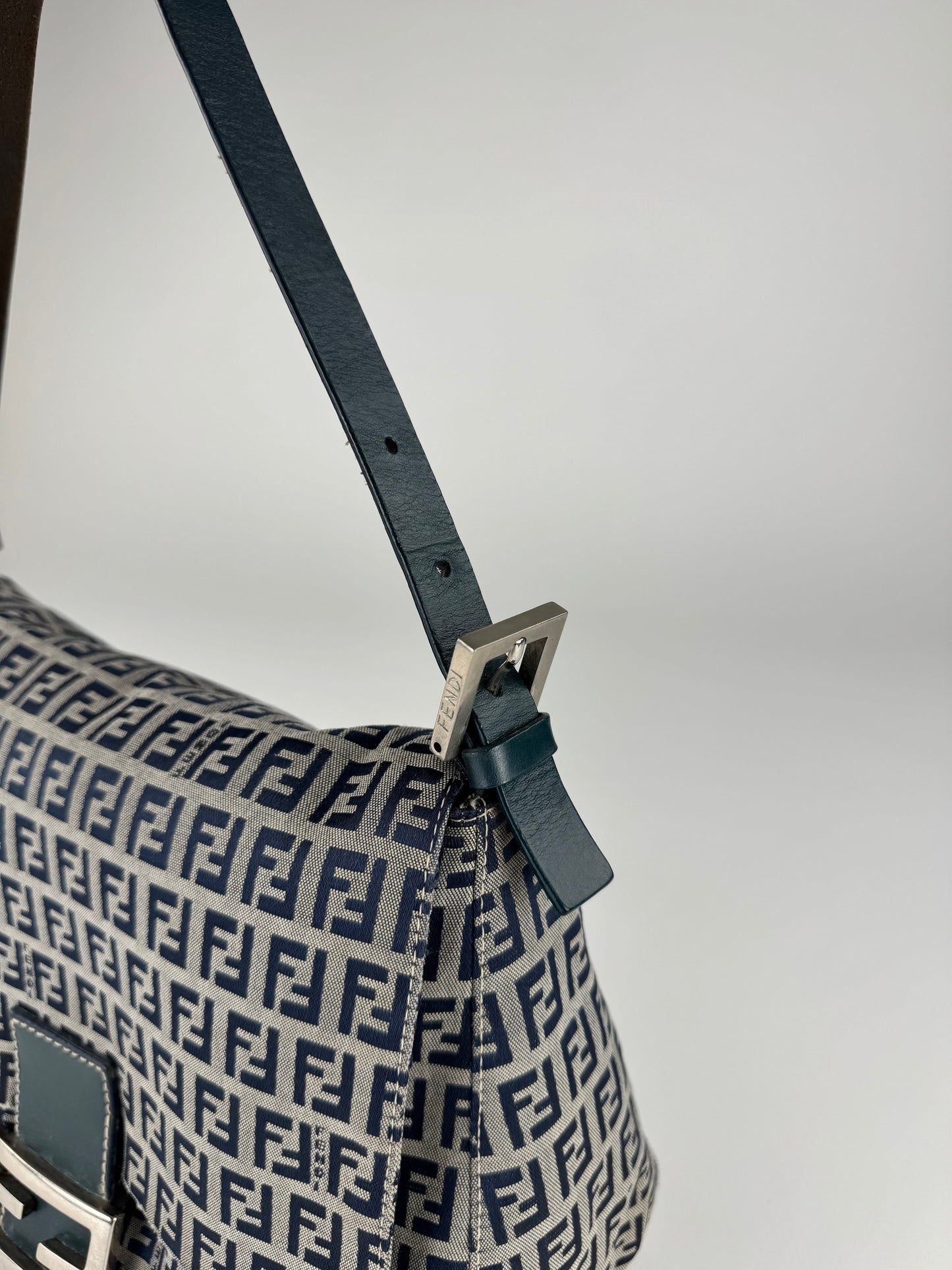 Fendi Mamma Baguette - respace.studio