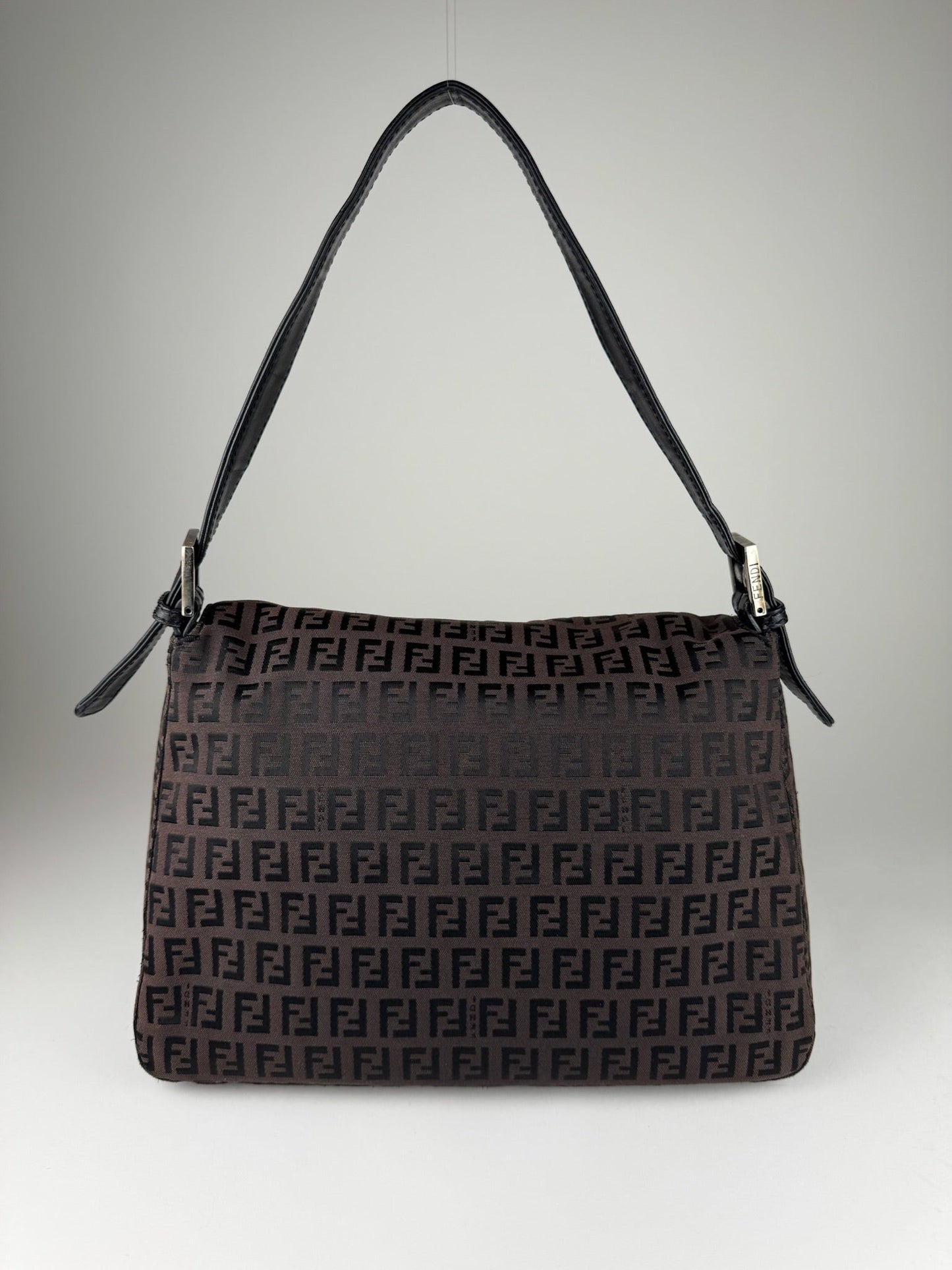 Fendi Mamma Baguette - respace.studio