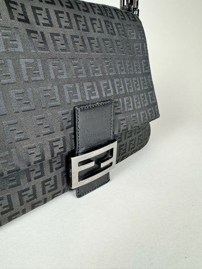 Fendi Mamma Baguette - respace.studio