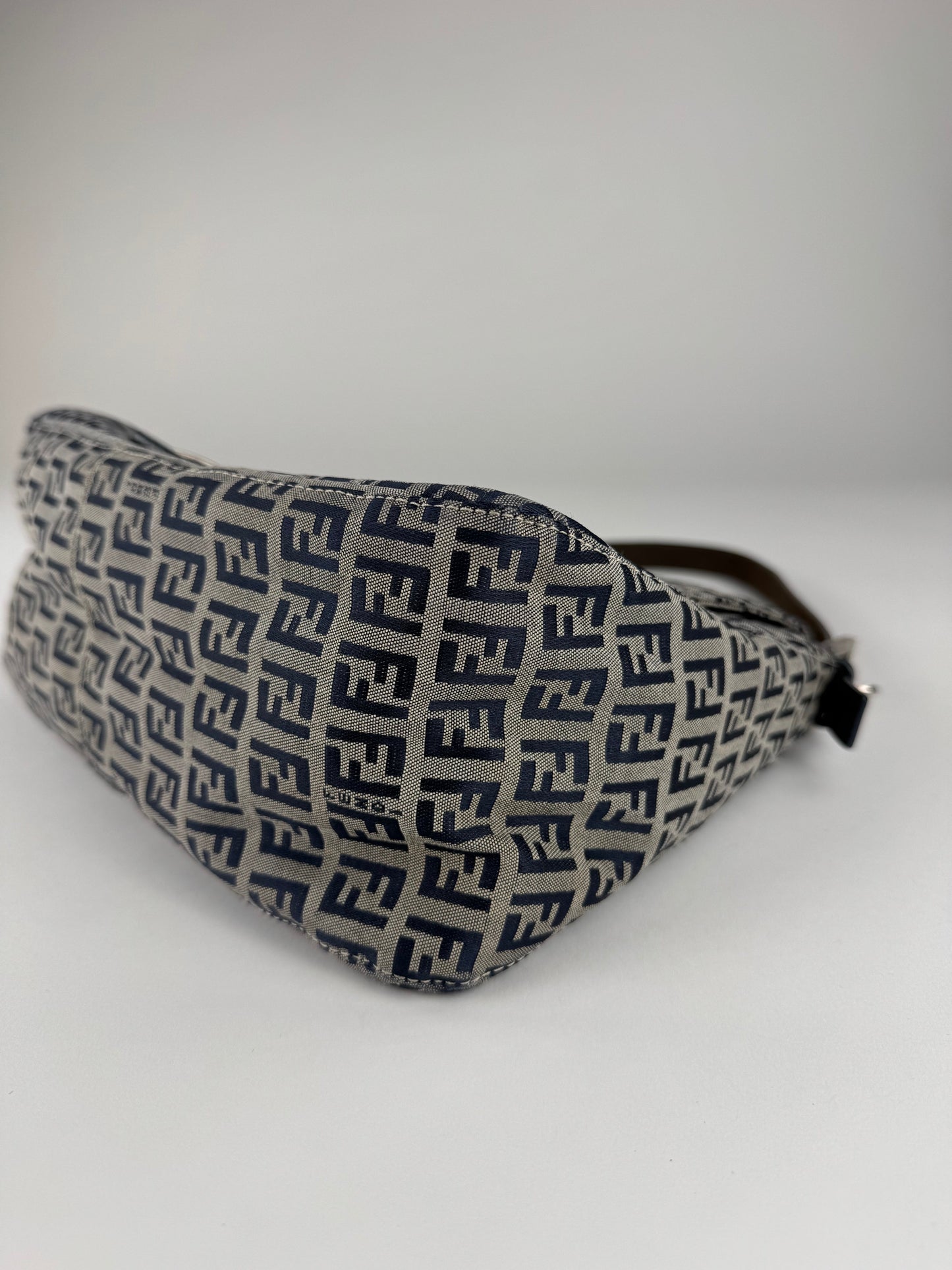 Fendi Mamma Baguette - respace.studio