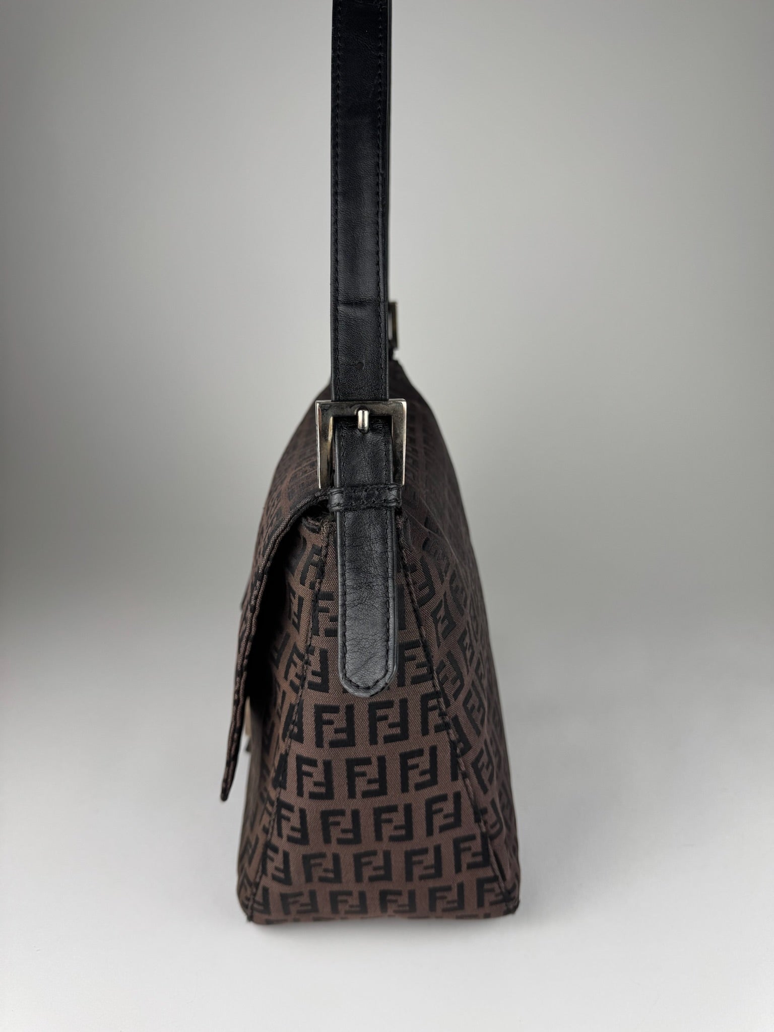 Fendi Mamma Baguette - respace.studio