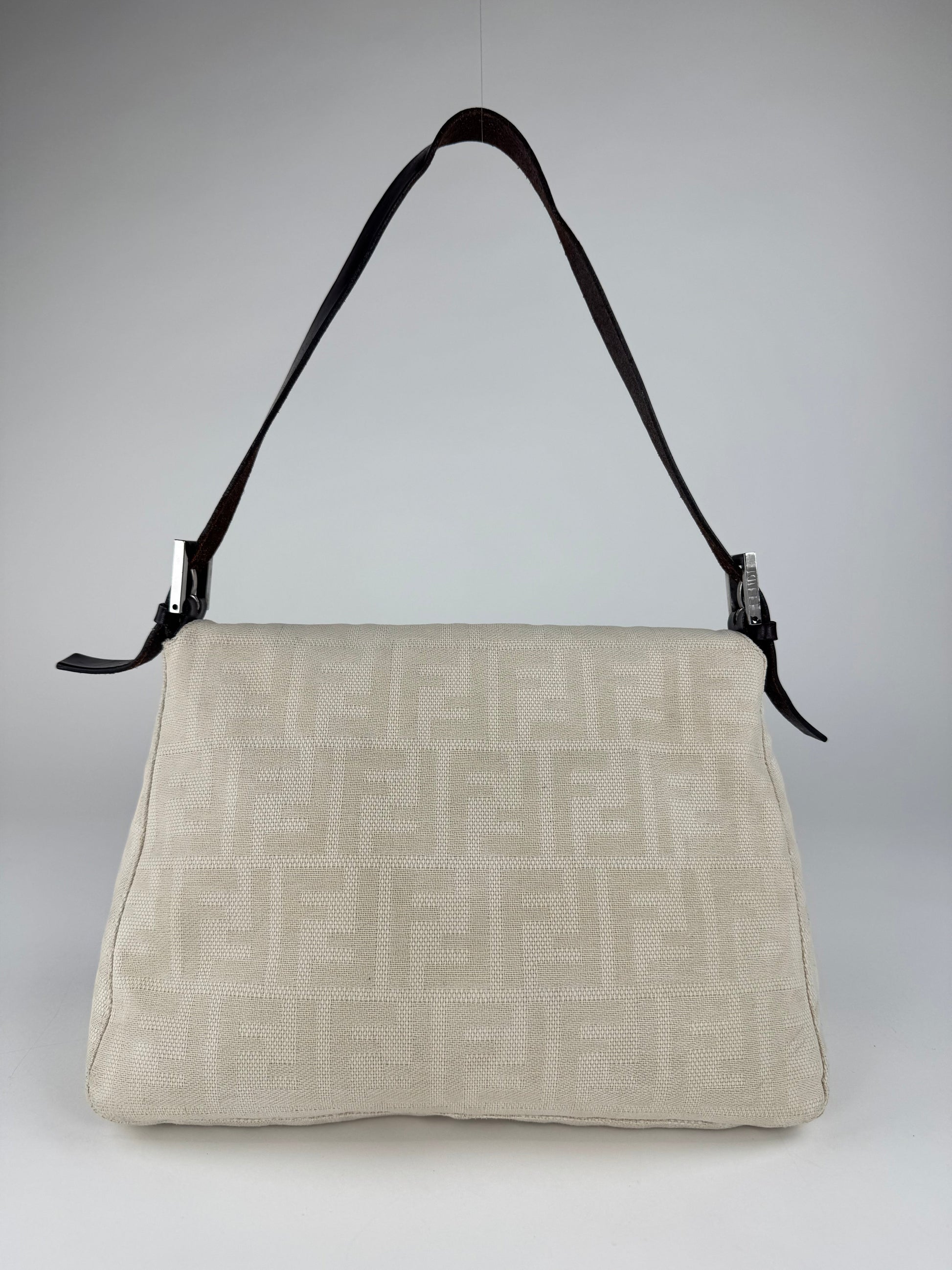 Fendi Mamma Baguette - respace.studio
