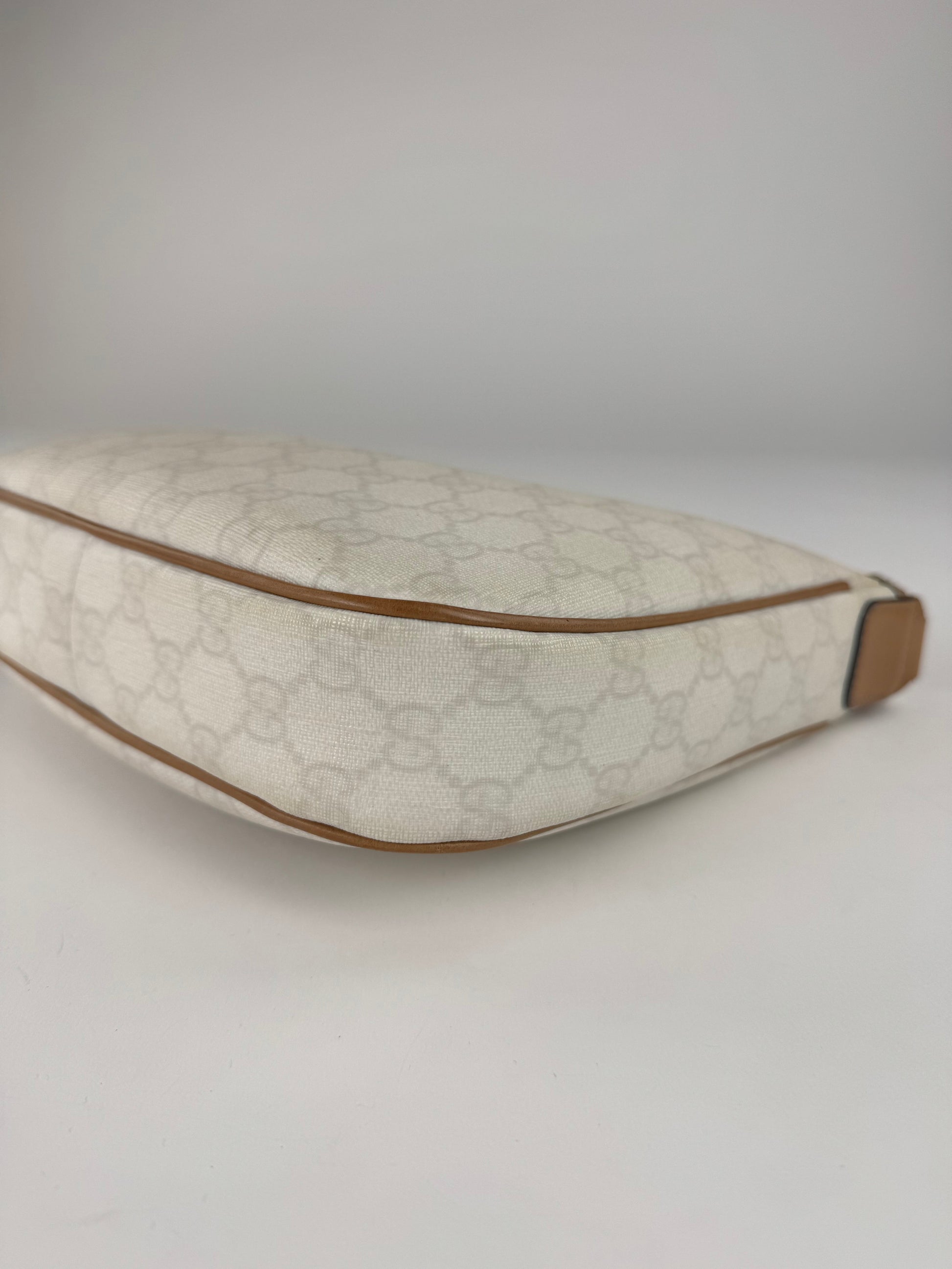 Gucci GG Hobo Shoulder Bag - respace.studio