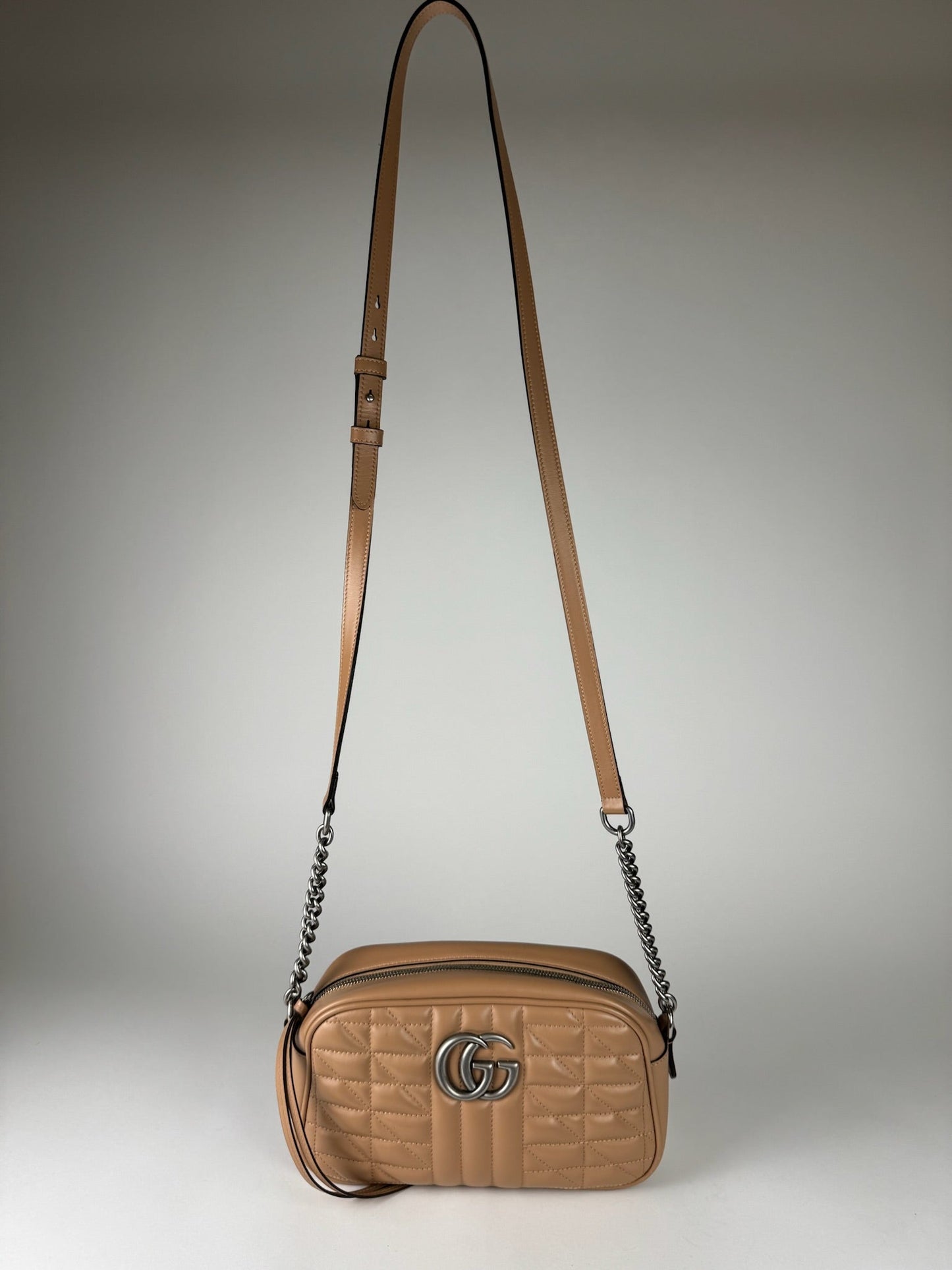 Gucci GG Marmont Camera Bag Small - respace.studio