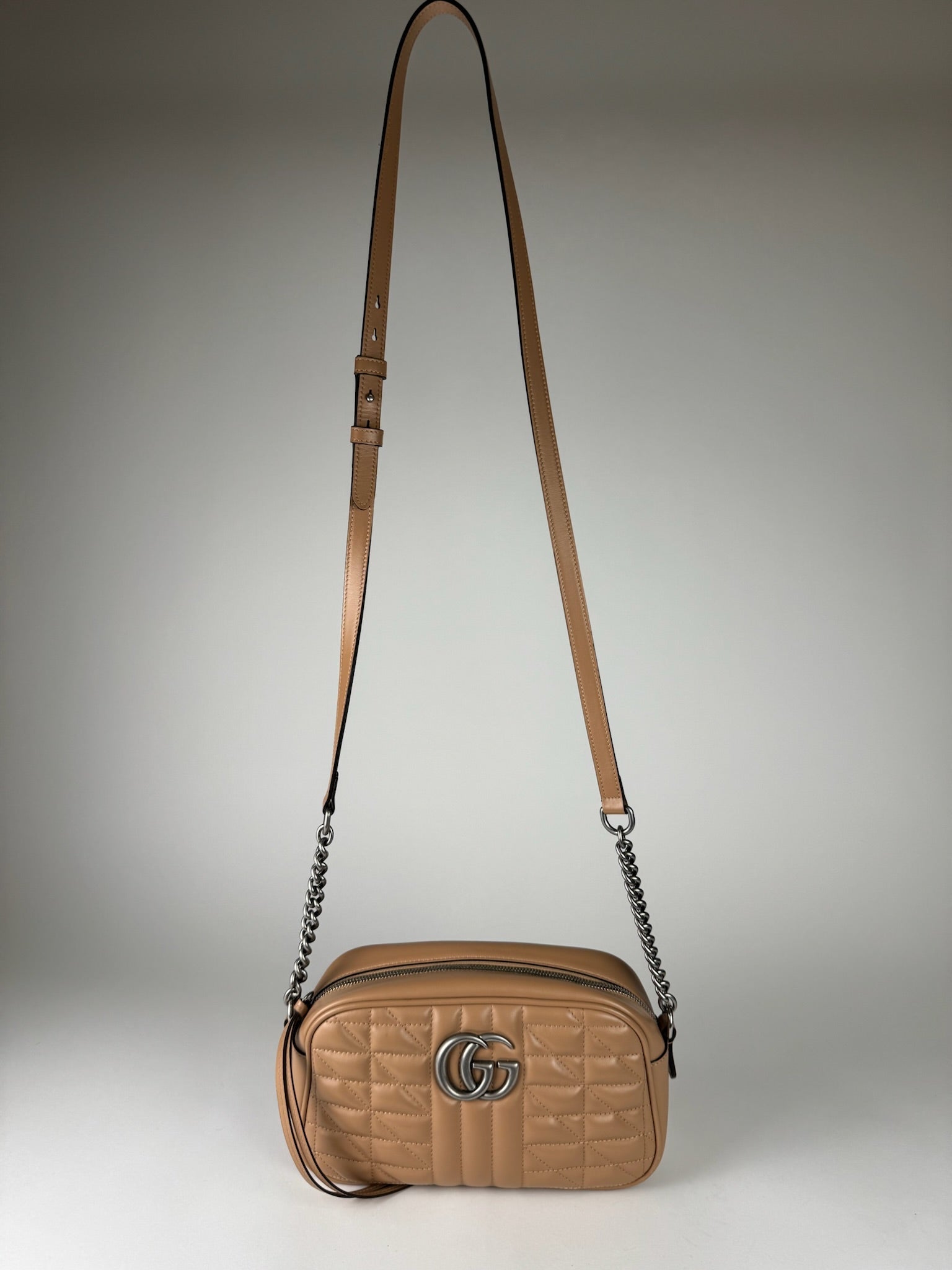 Gucci GG Marmont Camera Bag Small - respace.studio