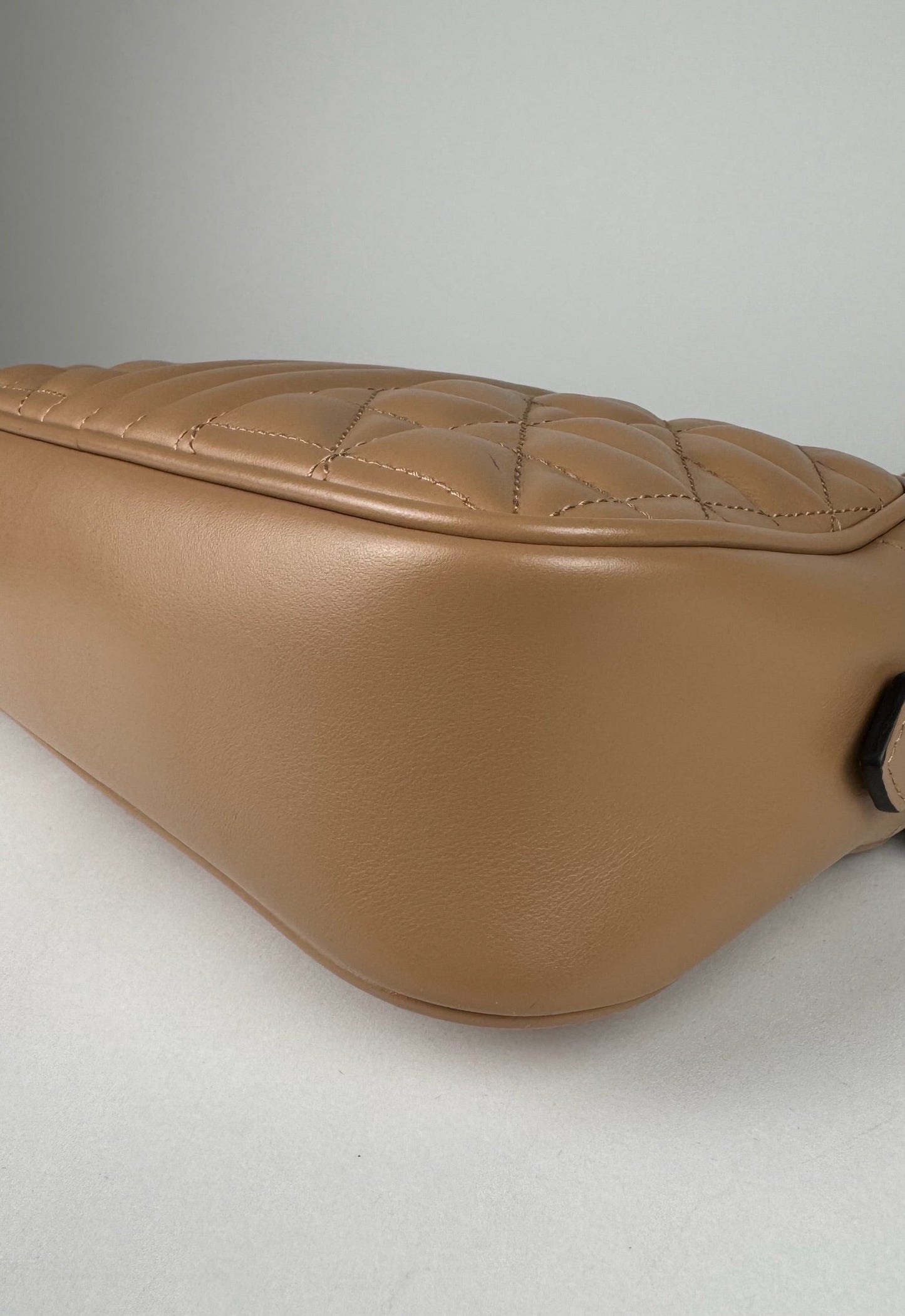 Gucci GG Marmont Camera Bag Small - respace.studio