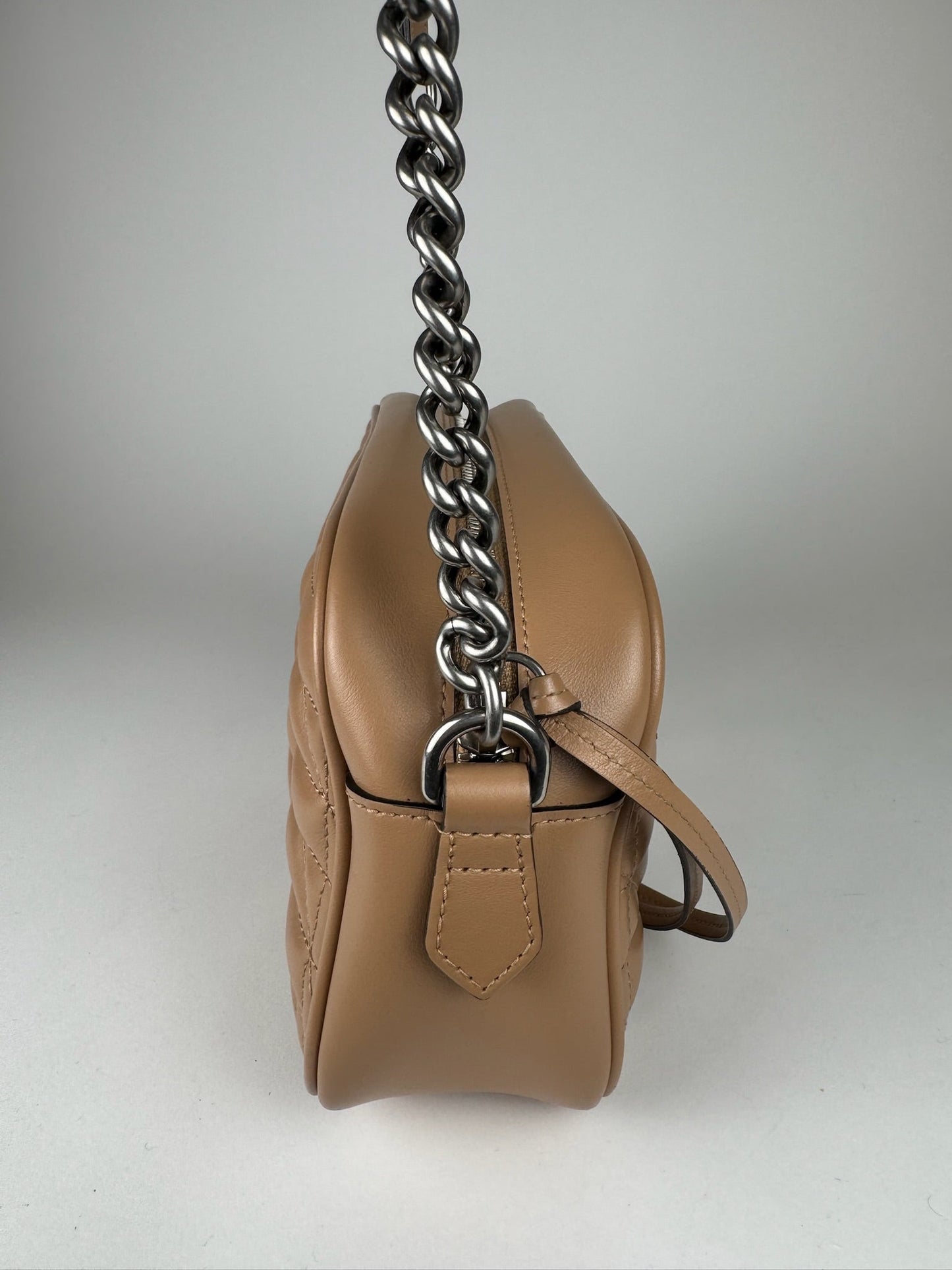 Gucci GG Marmont Camera Bag Small - respace.studio