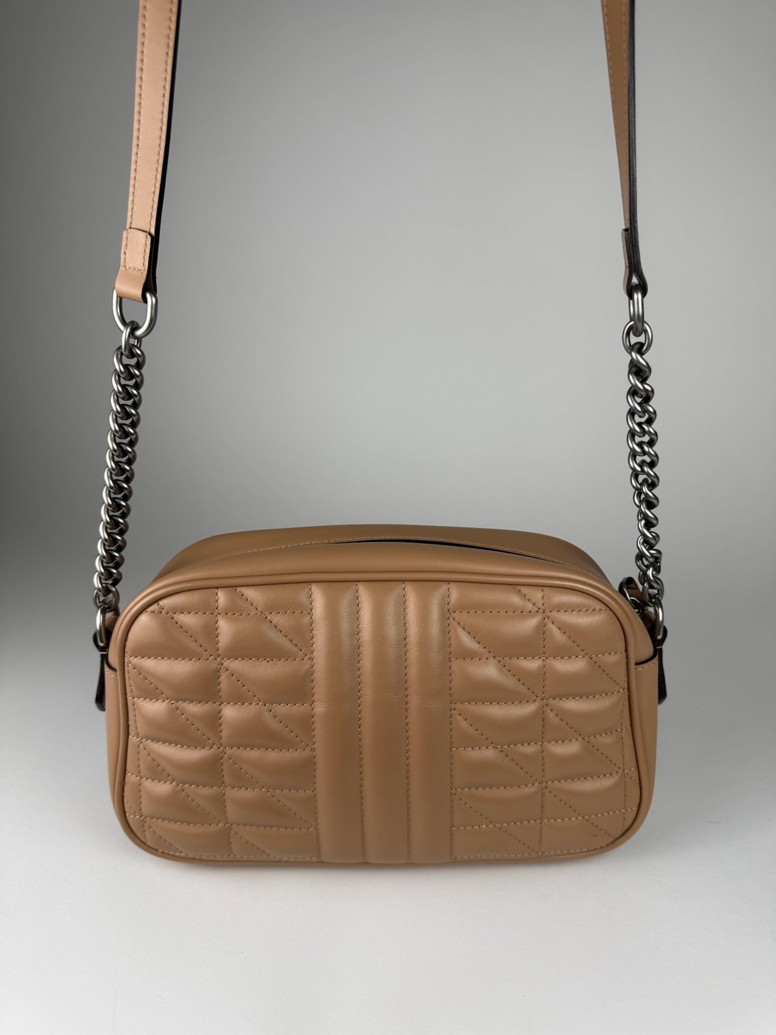 Gucci GG Marmont Camera Bag Small - respace.studio