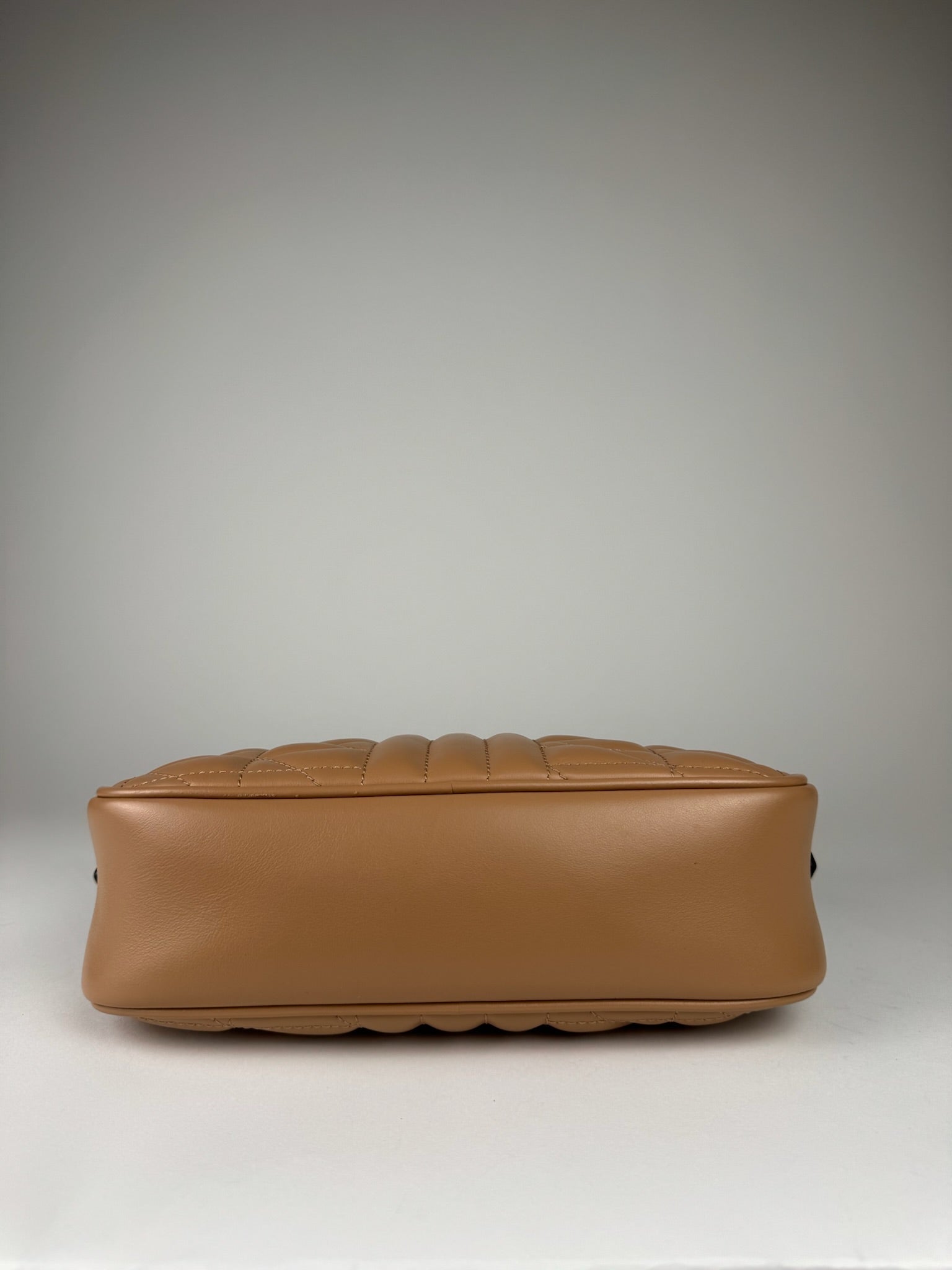 Gucci GG Marmont Camera Bag Small - respace.studio