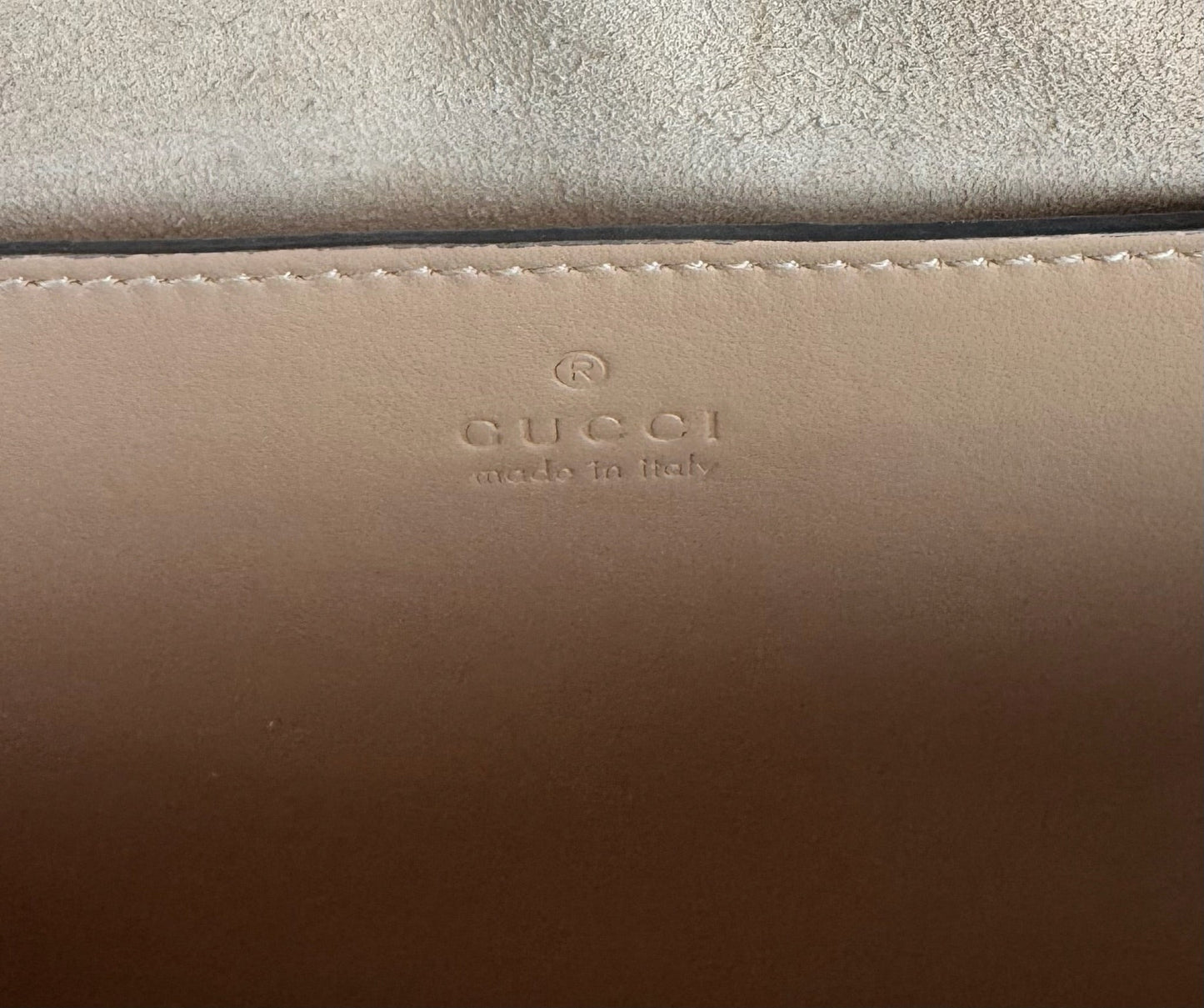 Gucci GG Marmont Camera Bag Small - respace.studio