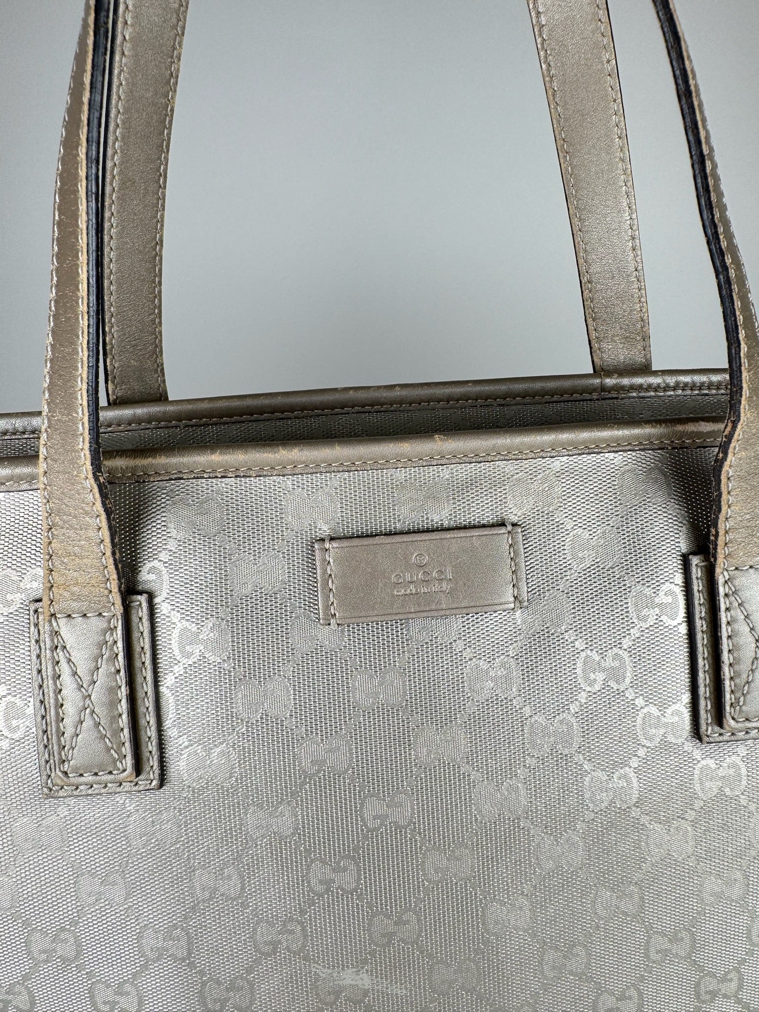 Gucci Imprime Metallic Tote - respace.studio