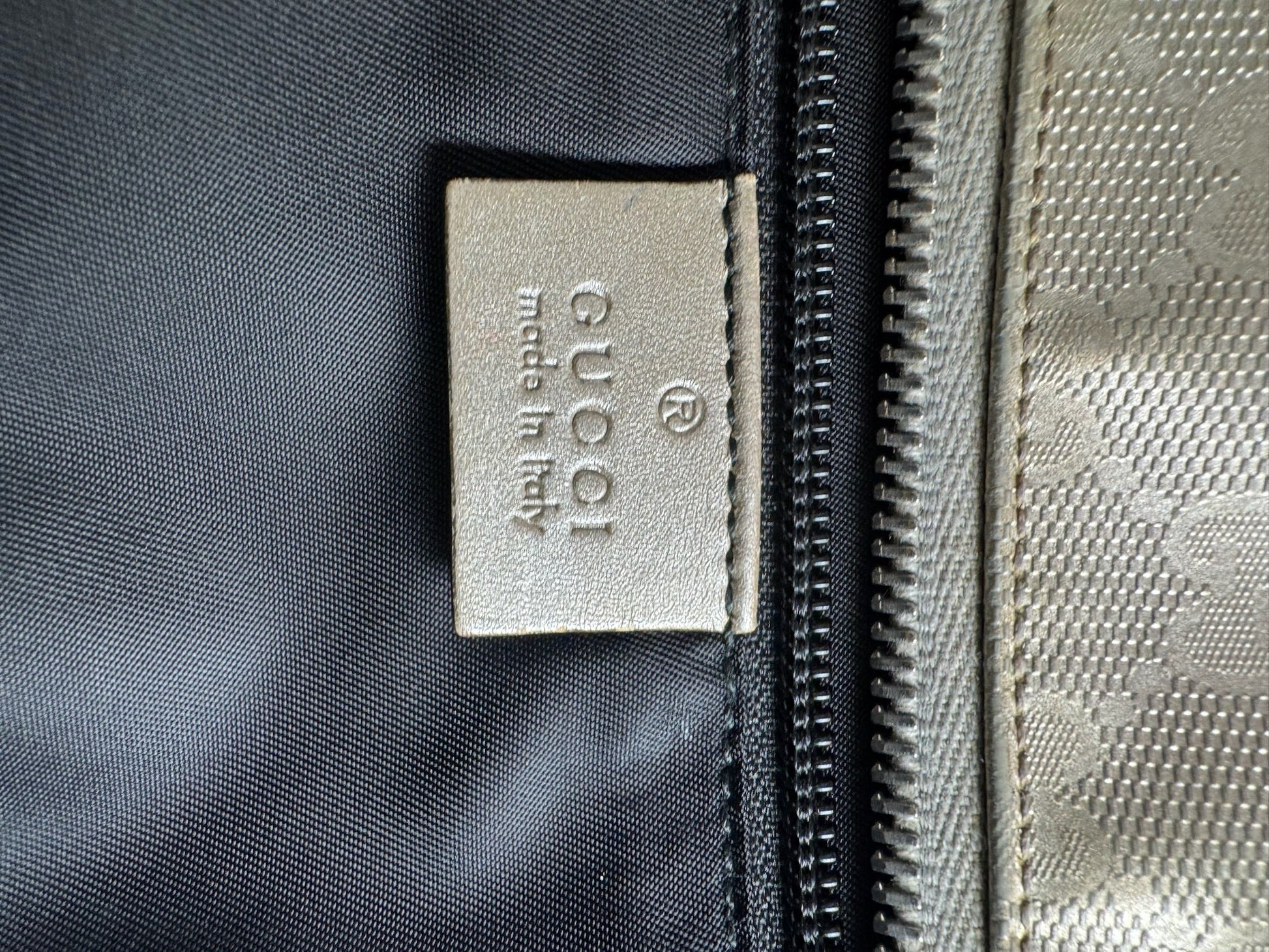 Gucci Imprime Metallic Tote - respace.studio