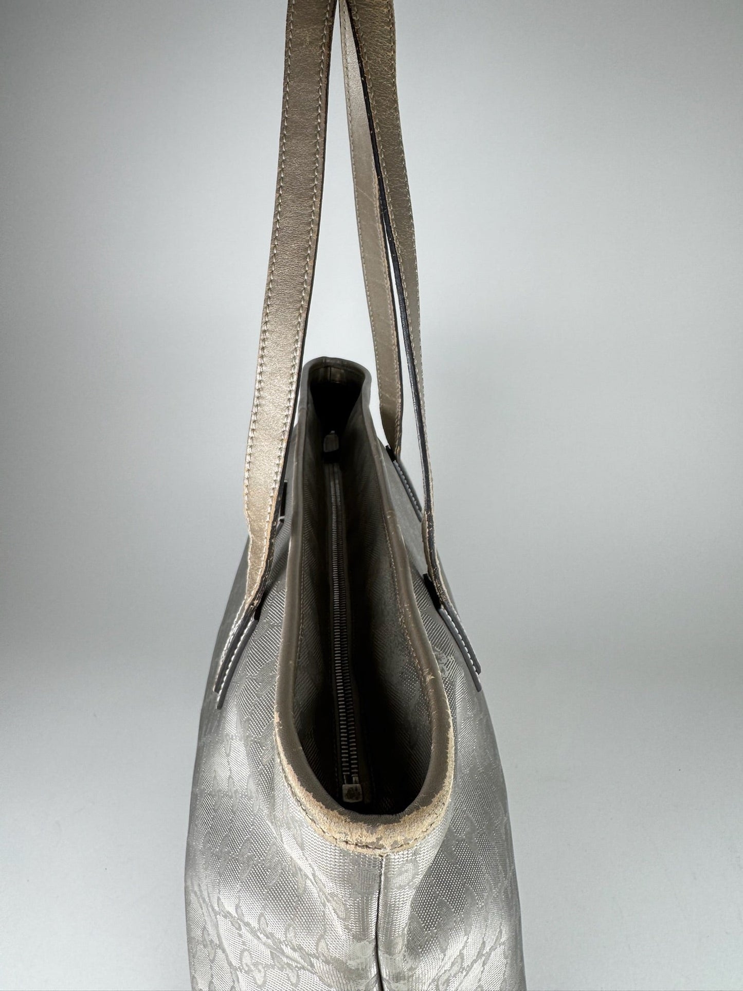 Gucci Imprime Metallic Tote - respace.studio