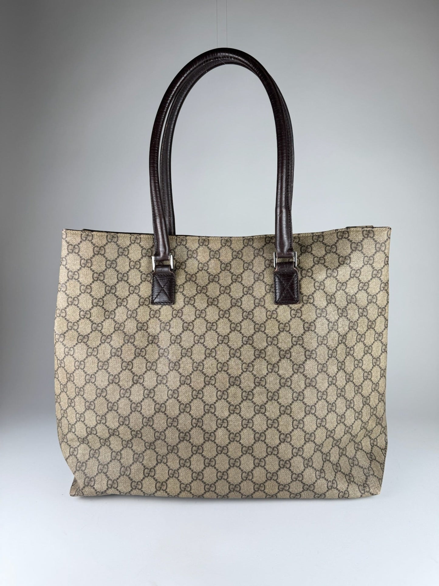 Gucci Supreme Tote - respace.studio