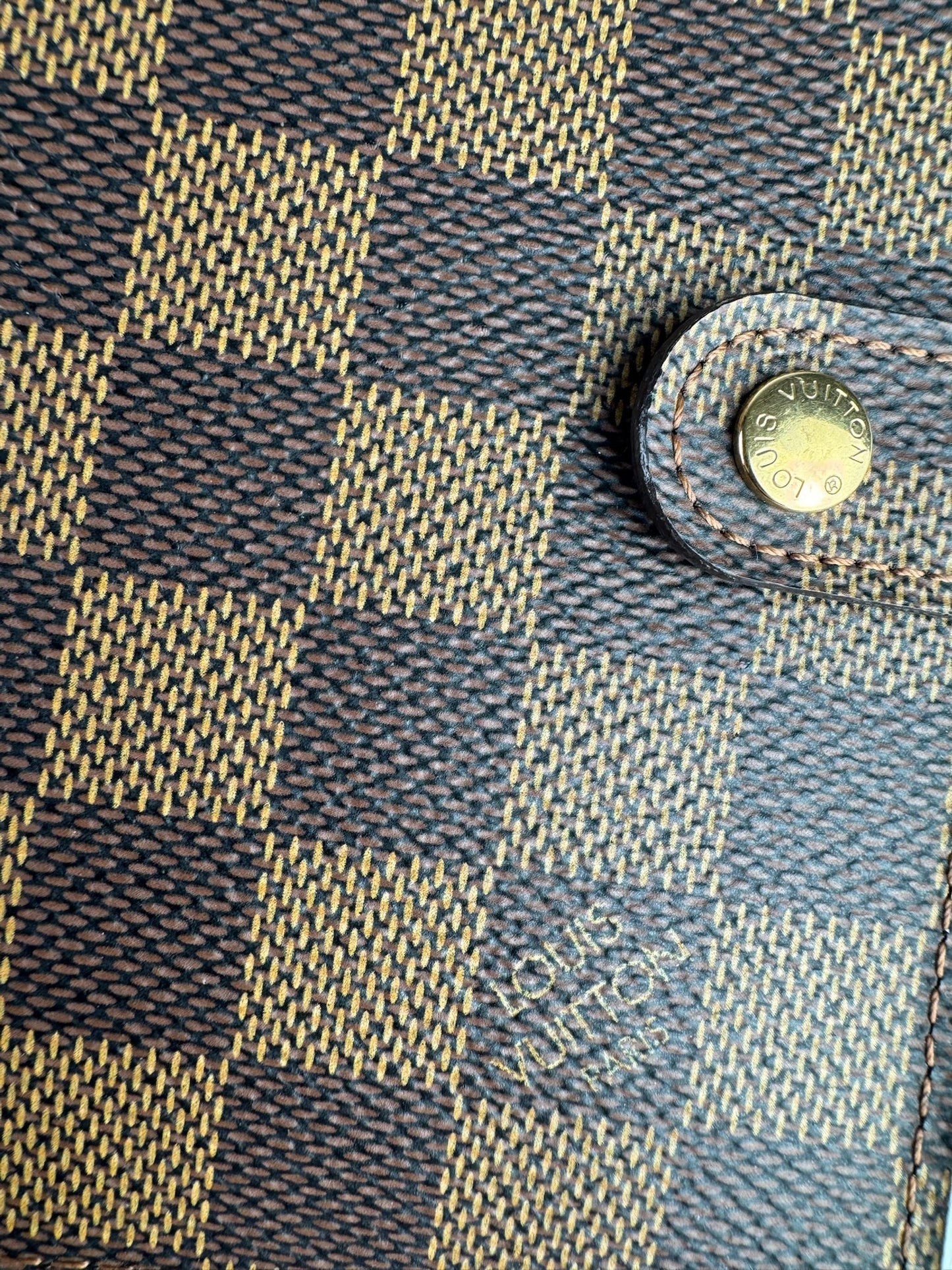Louis Vuitton Agenda MM - respace.studio