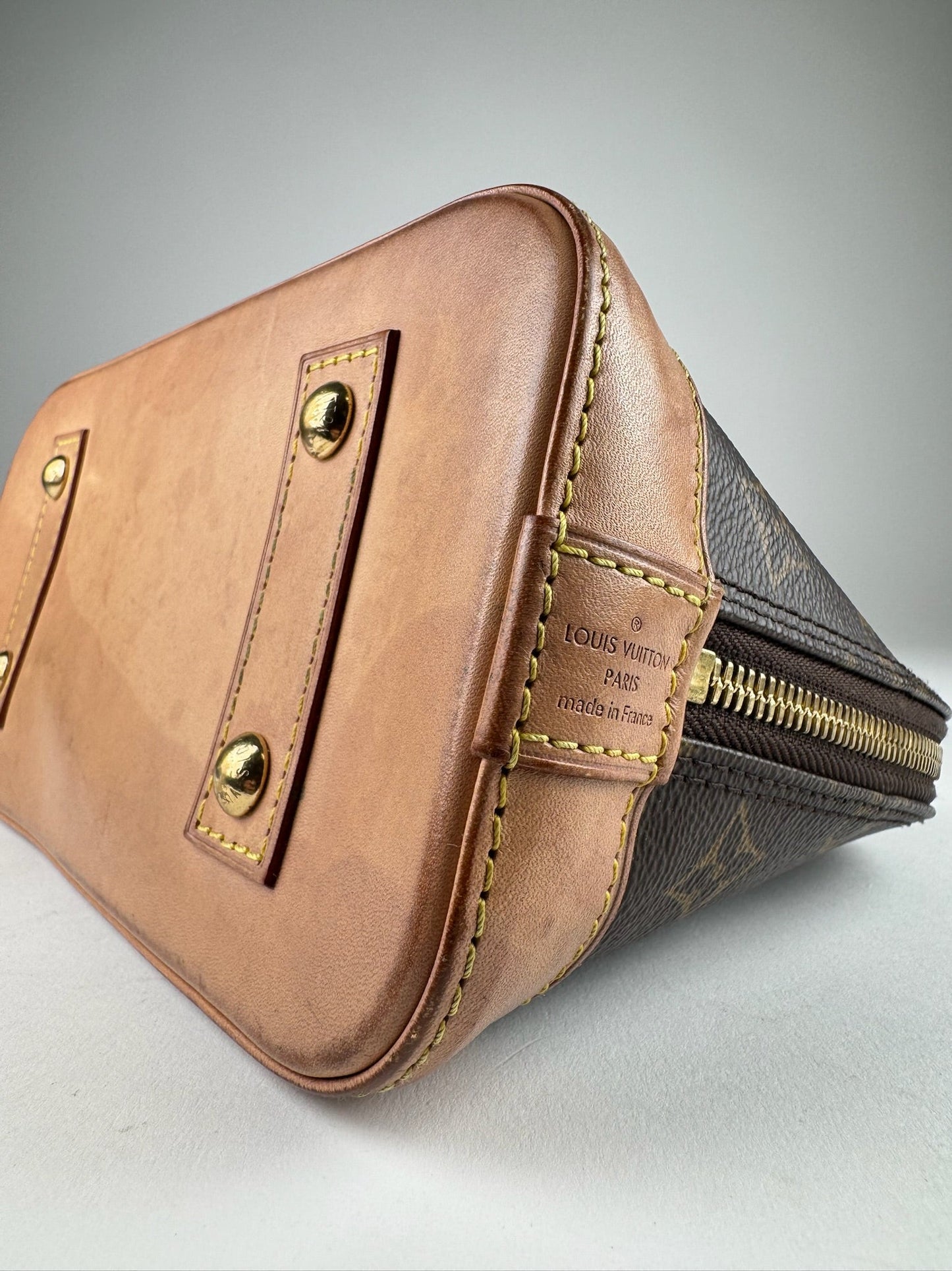 Louis Vuitton Alma BB - respace.studio