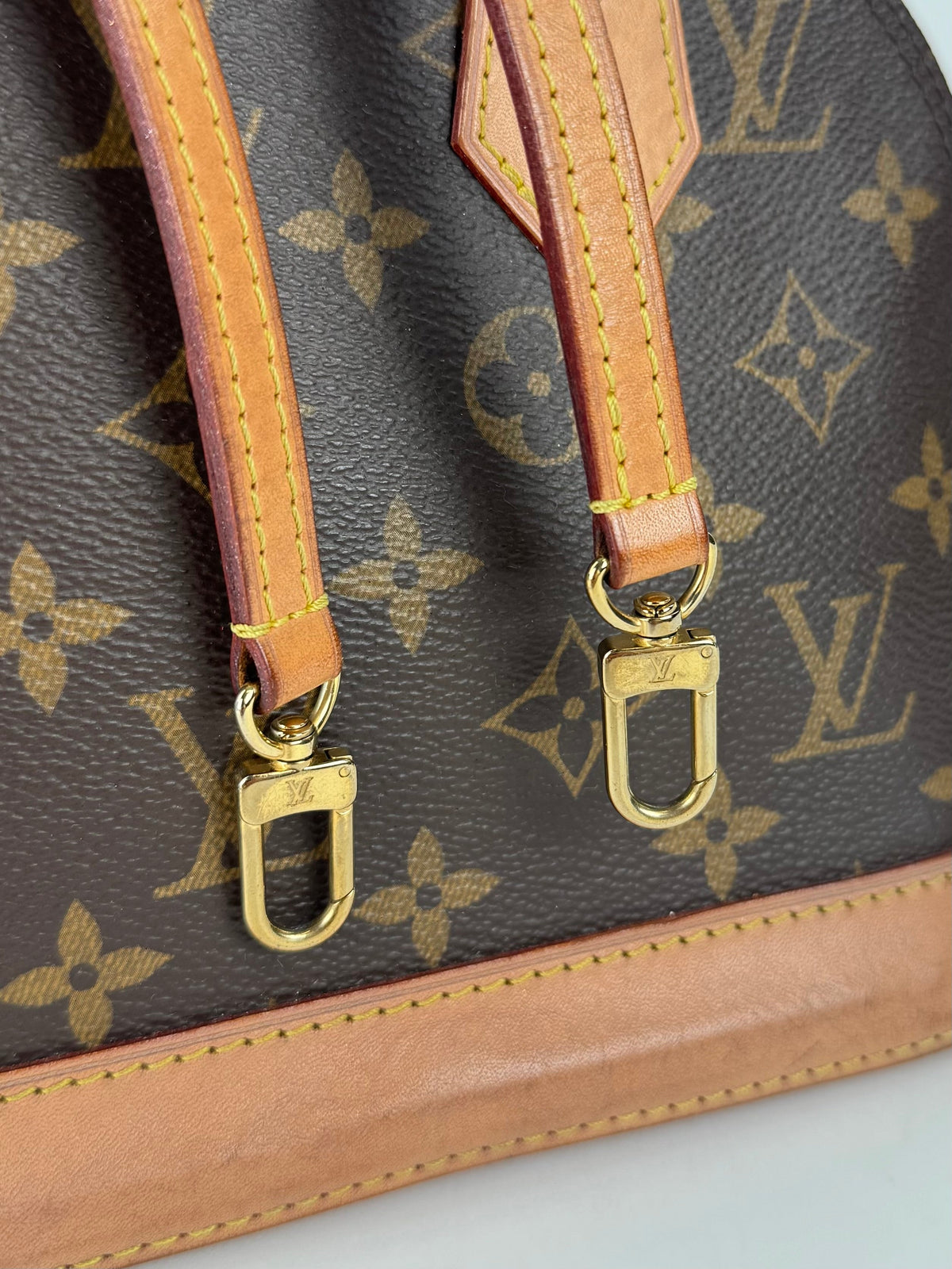 Louis Vuitton Alma BB - respace.studio