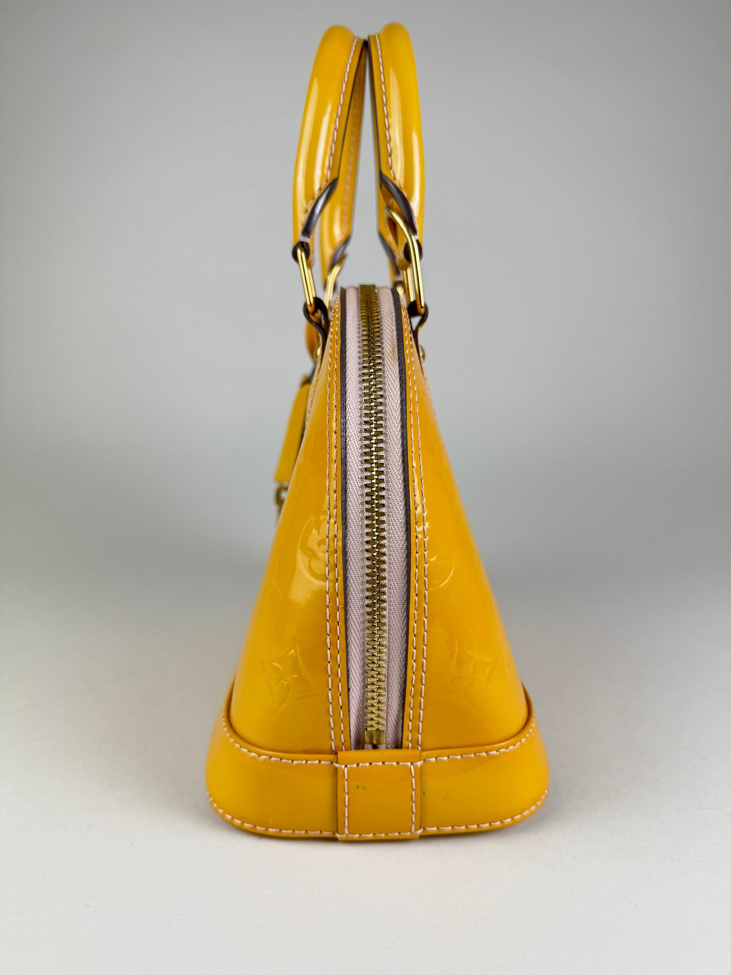 Louis Vuitton Alma BB Vernice - respace.studio