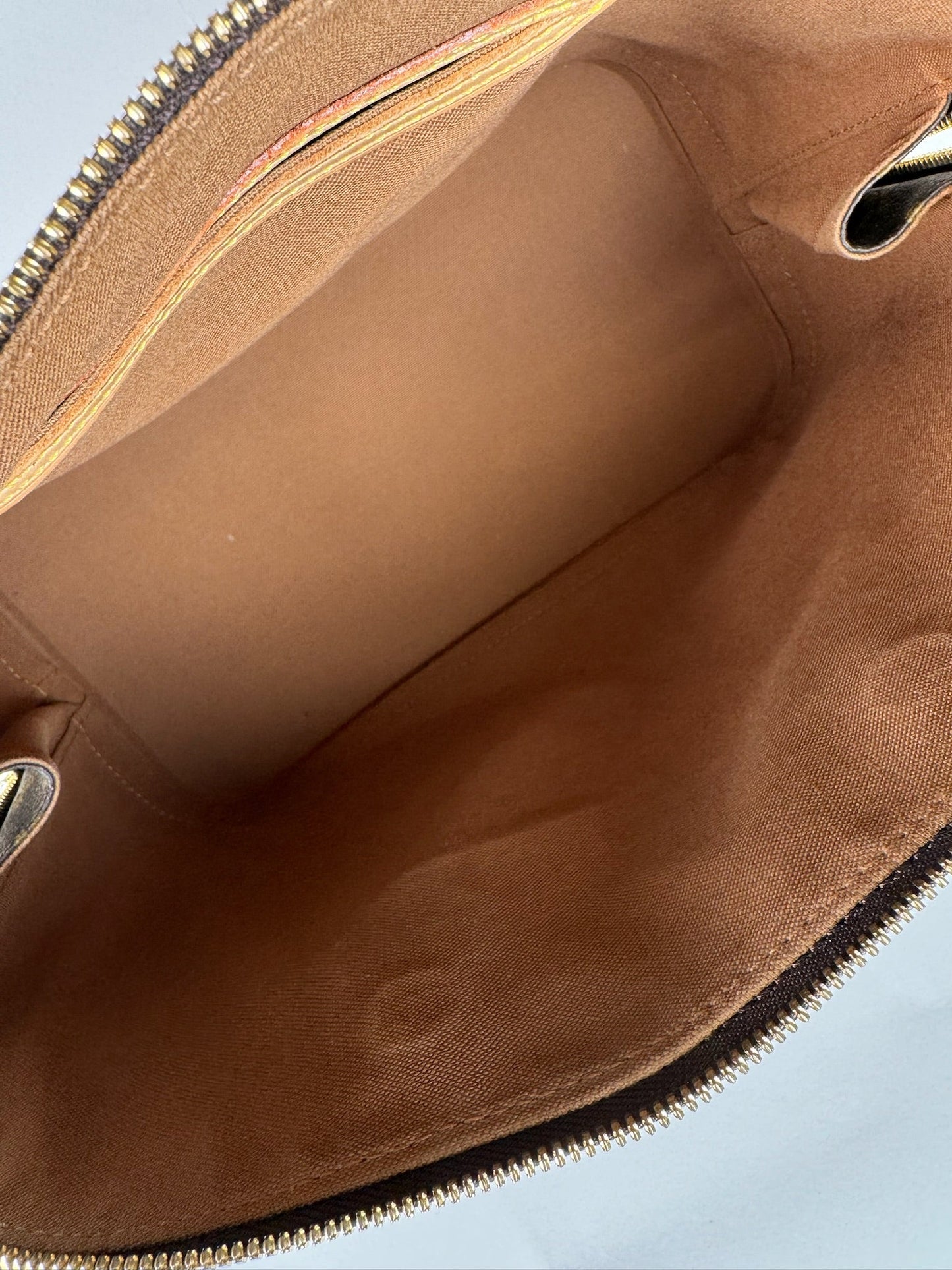 Louis Vuitton Alma PM - respace.studio