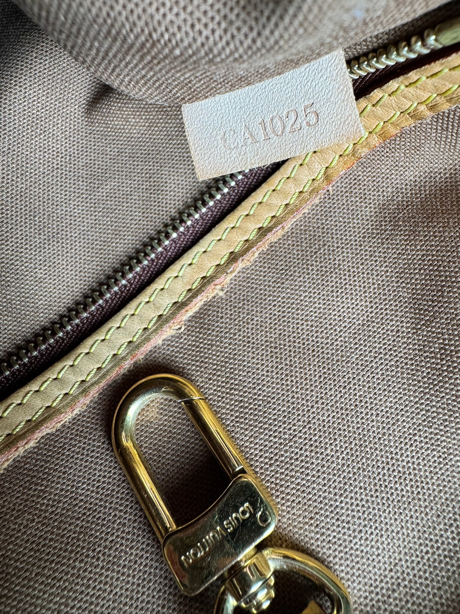 Louis Vuitton Batignolles Horizontal - respace.studio
