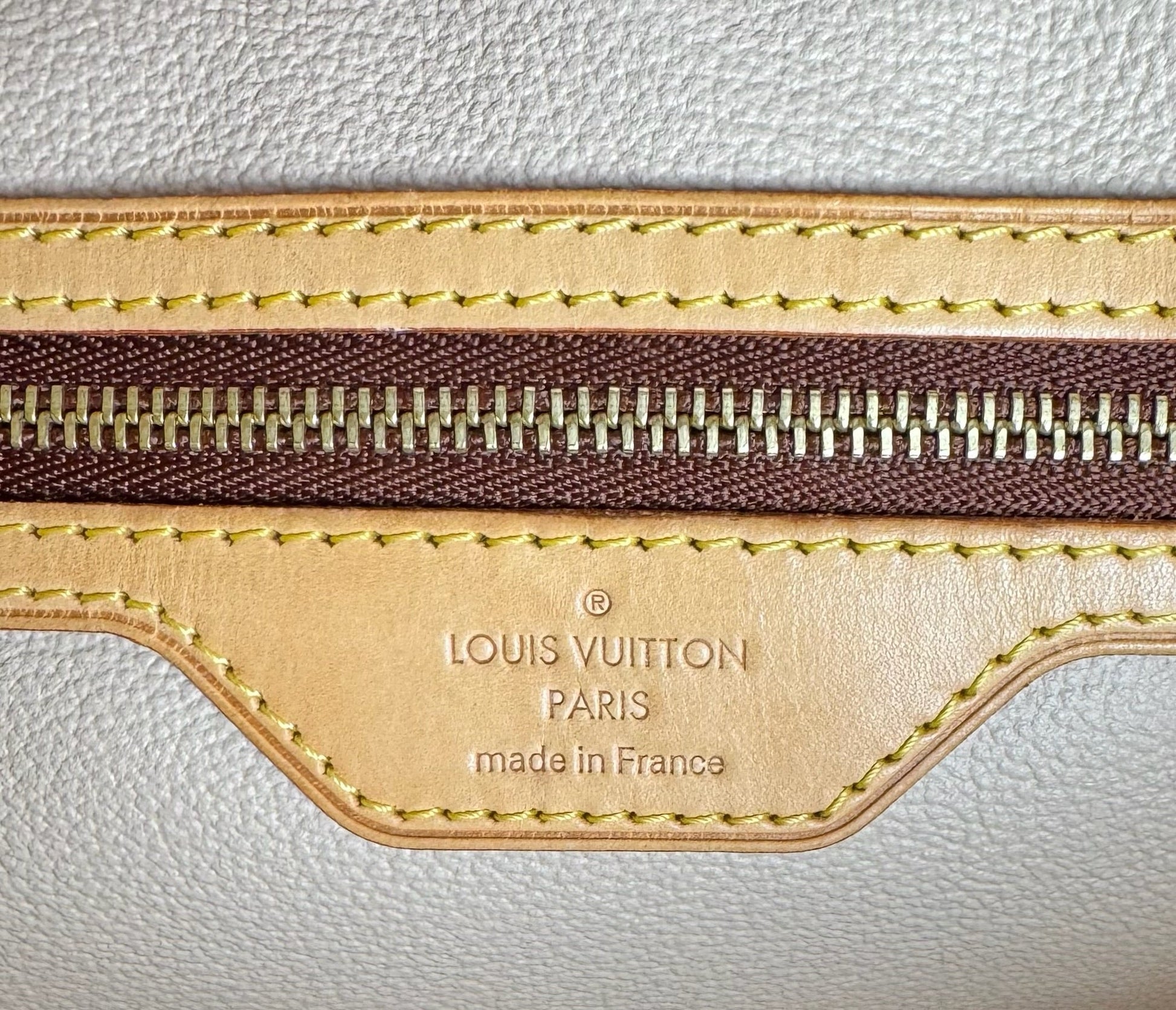 Louis Vuitton Bucket GM - respace.studio