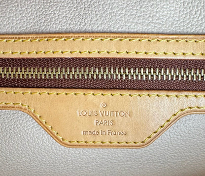 Louis Vuitton Bucket GM - respace.studio