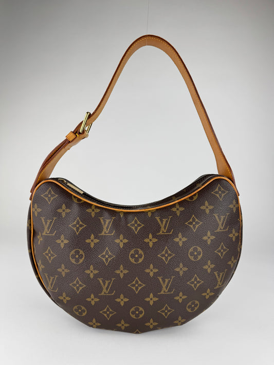 Louis Vuitton Croissant GM - respace.studio