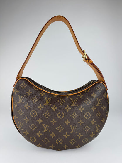 Louis Vuitton Croissant GM - respace.studio