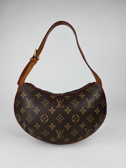 Louis Vuitton Croissant PM - respace.studio
