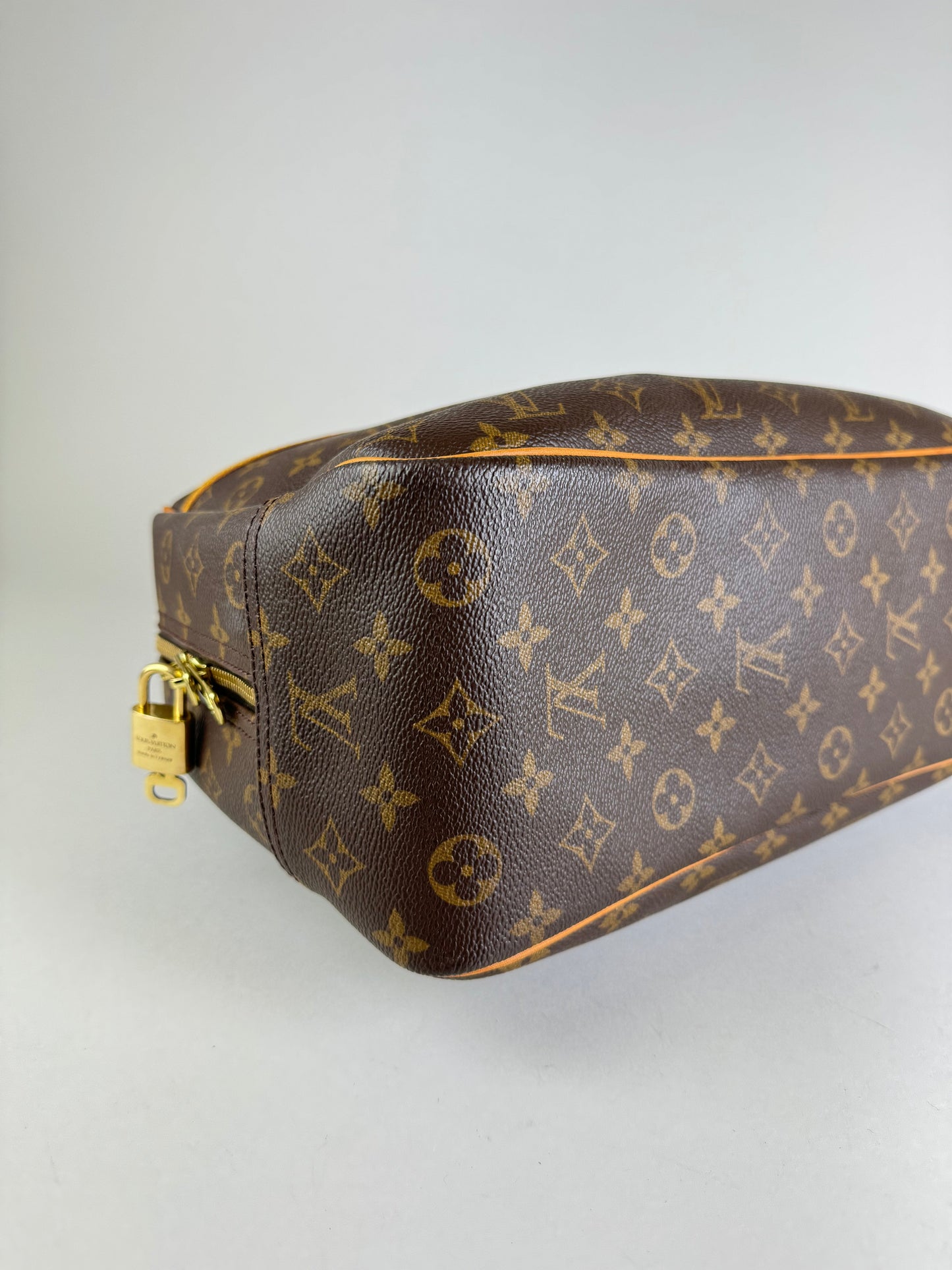 Louis Vuitton Deauville - respace.studio