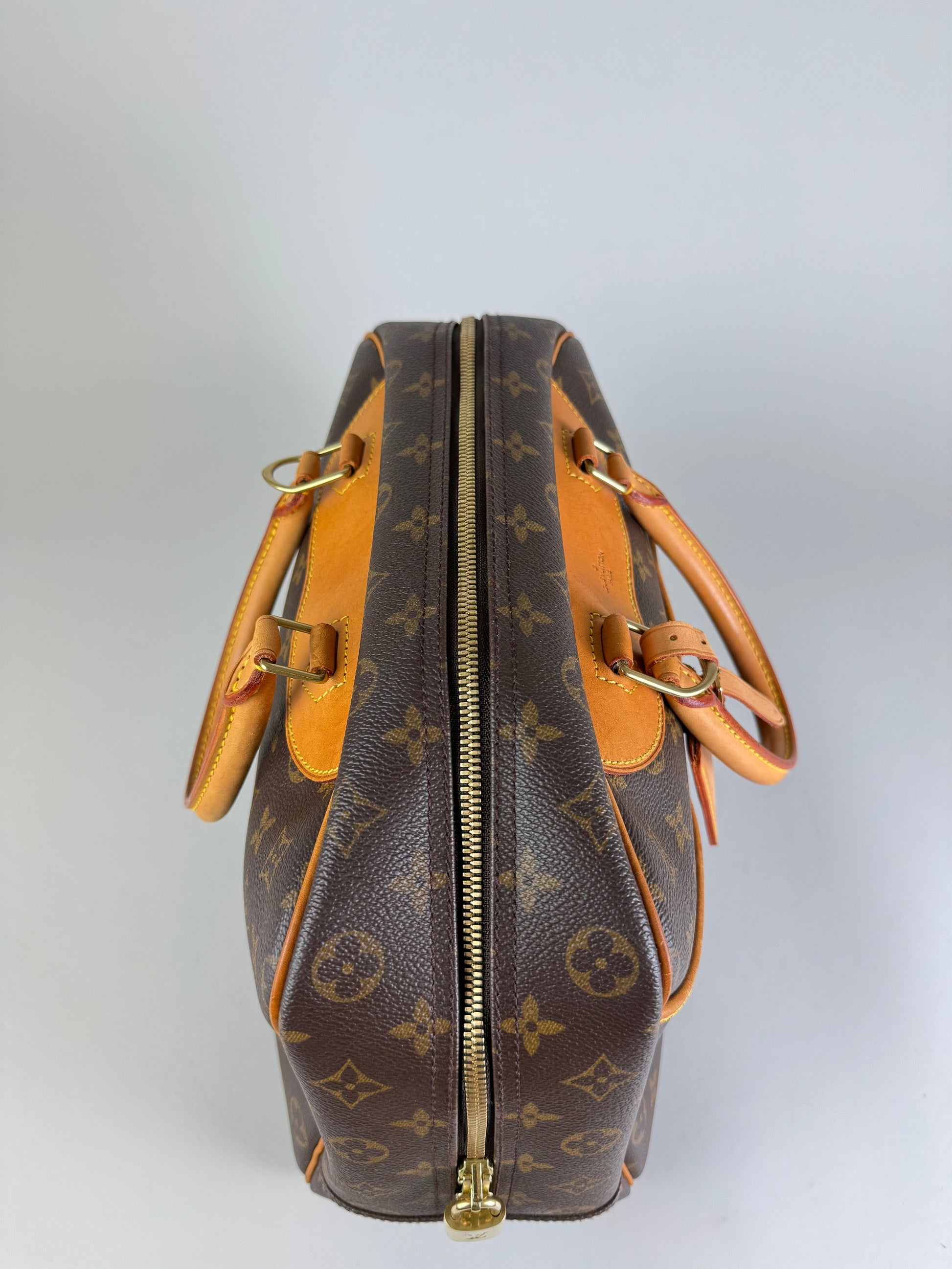 Louis Vuitton Deauville - respace.studio