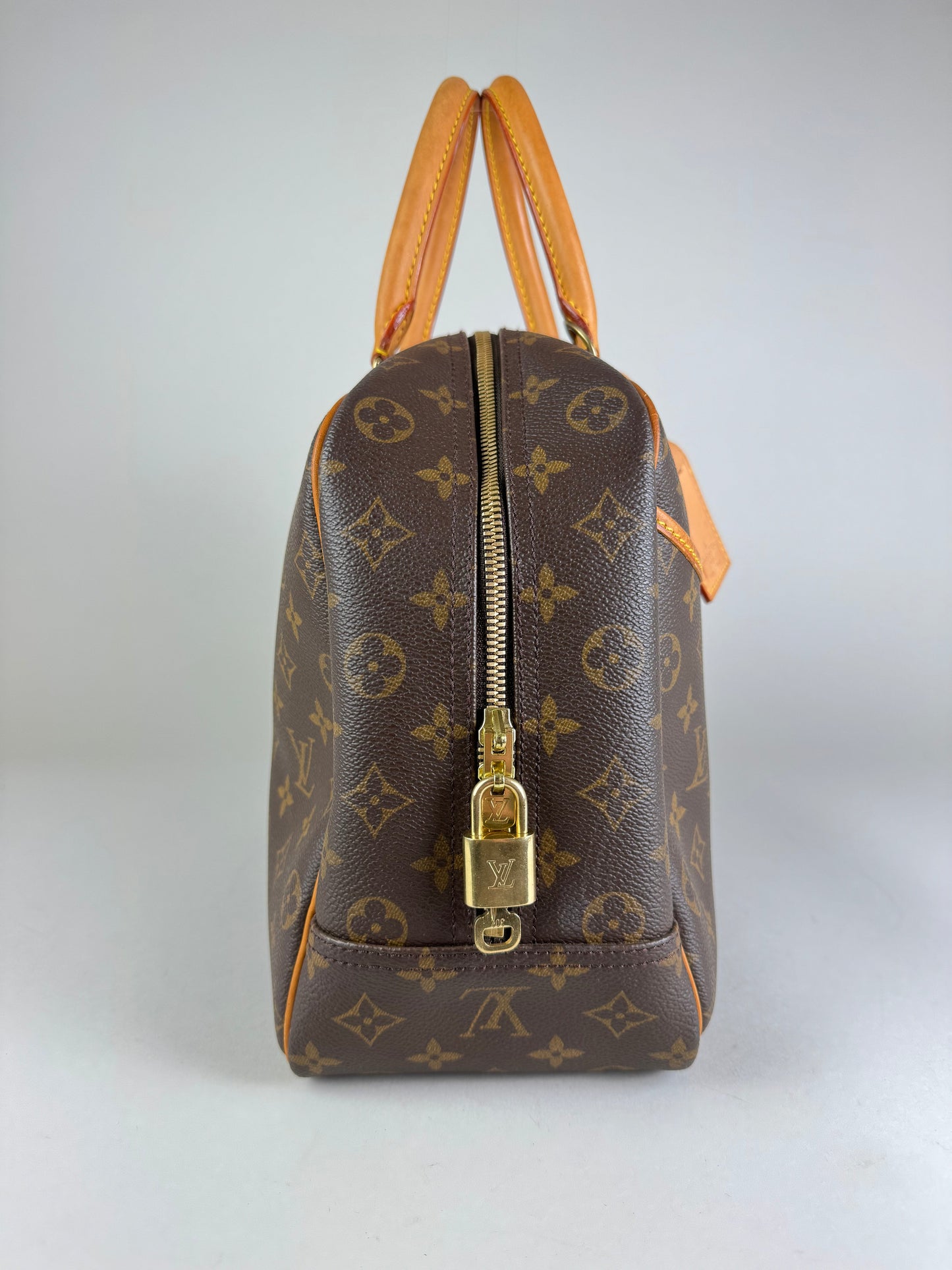 Louis Vuitton Deauville - respace.studio
