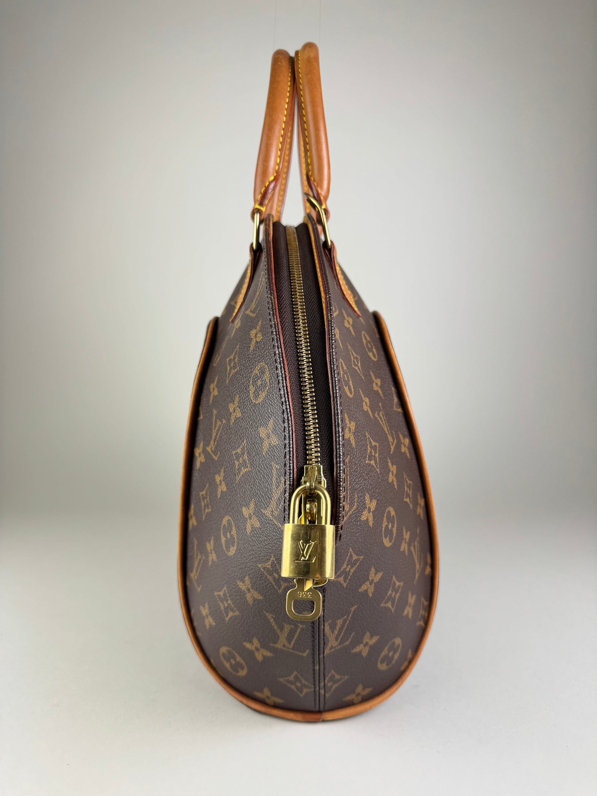 Louis Vuitton Ellipse MM - respace.studio