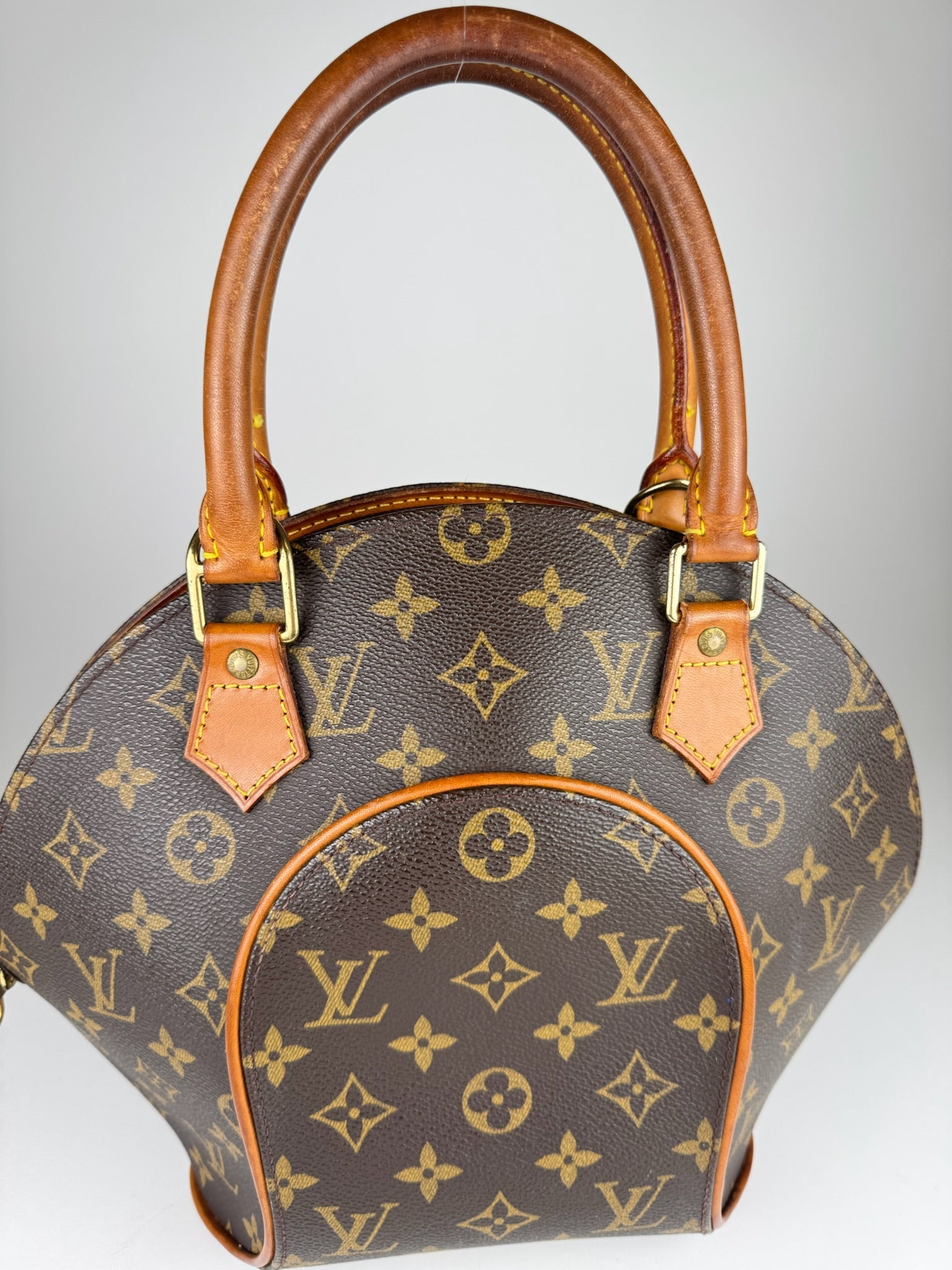 Louis Vuitton Ellipse PM - respace.studio