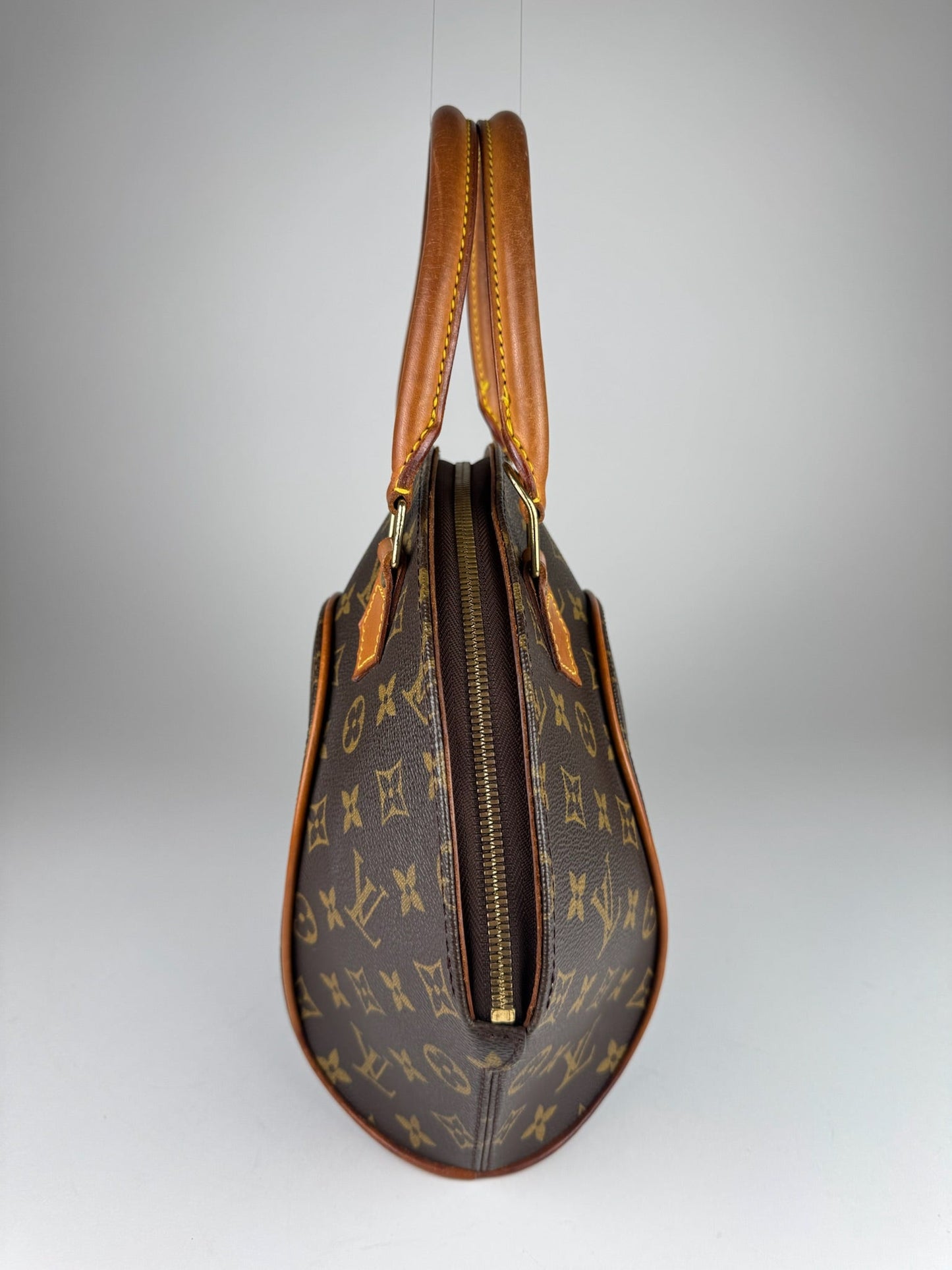 Louis Vuitton Ellipse PM - respace.studio