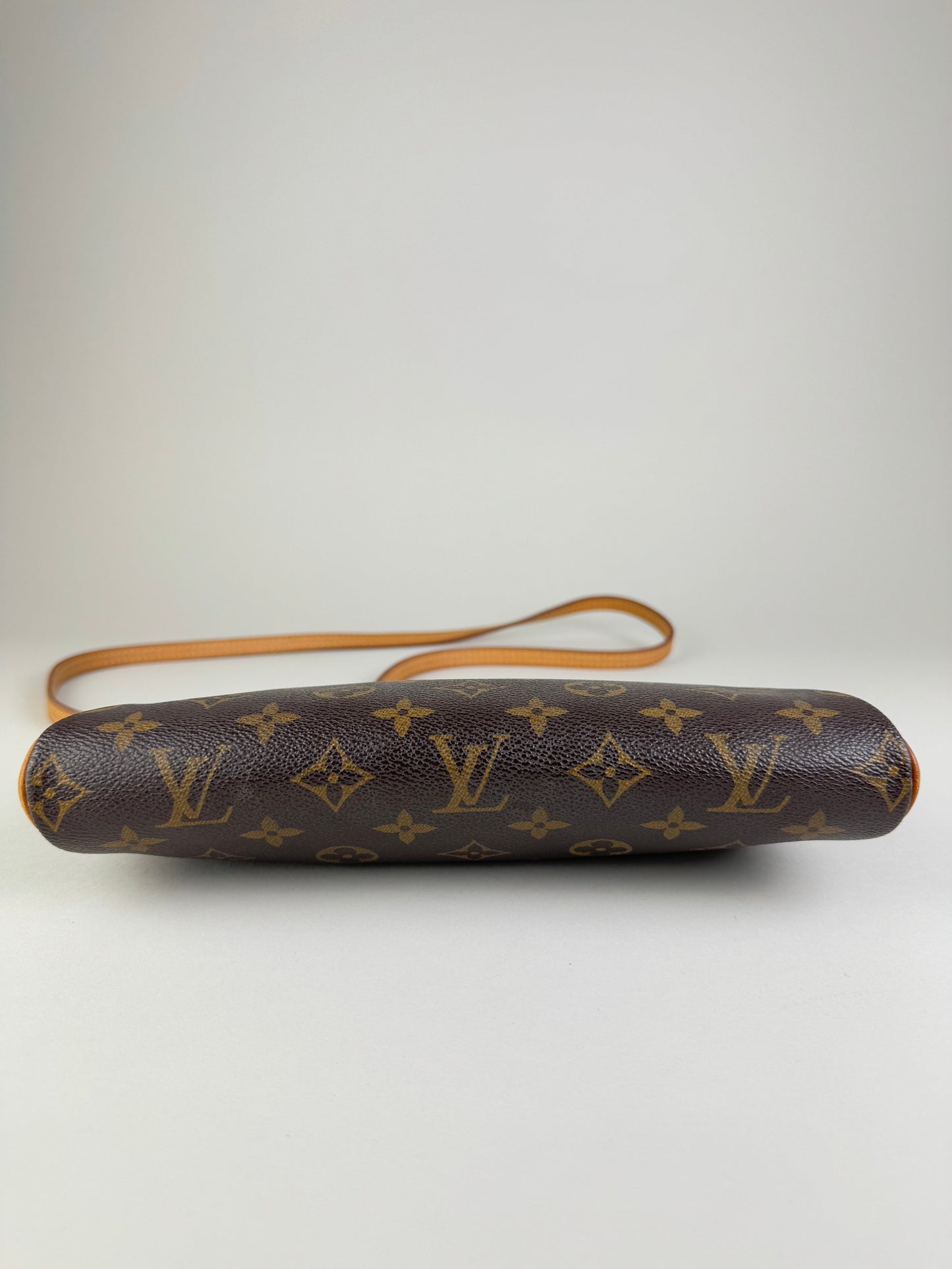 Louis Vuitton Eva 2way - respace.studio