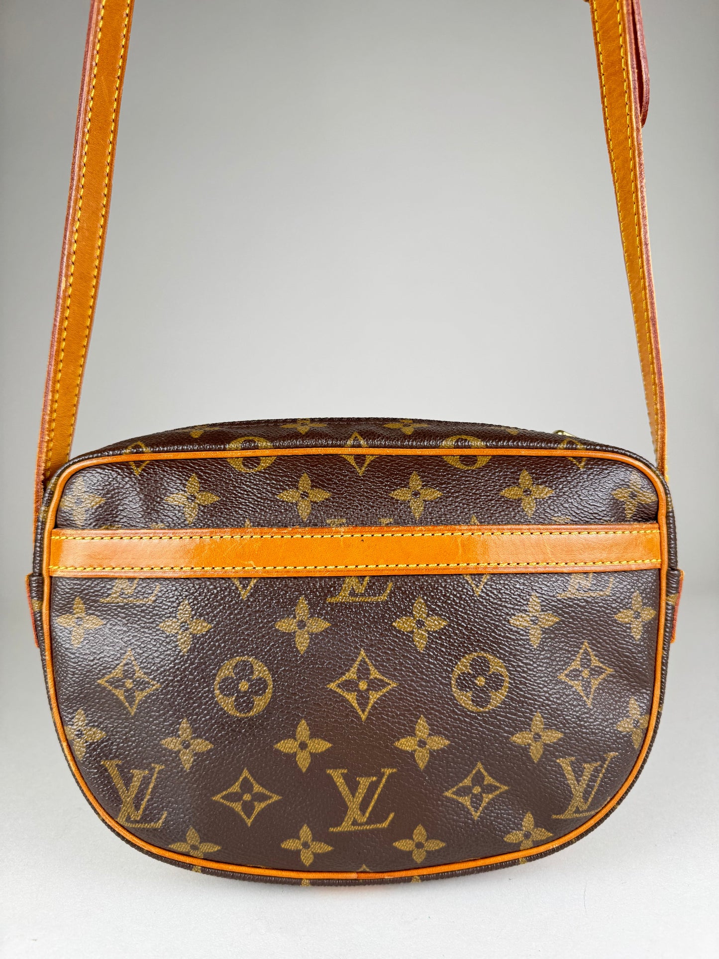 Louis Vuitton Jeune Fille PM - respace.studio