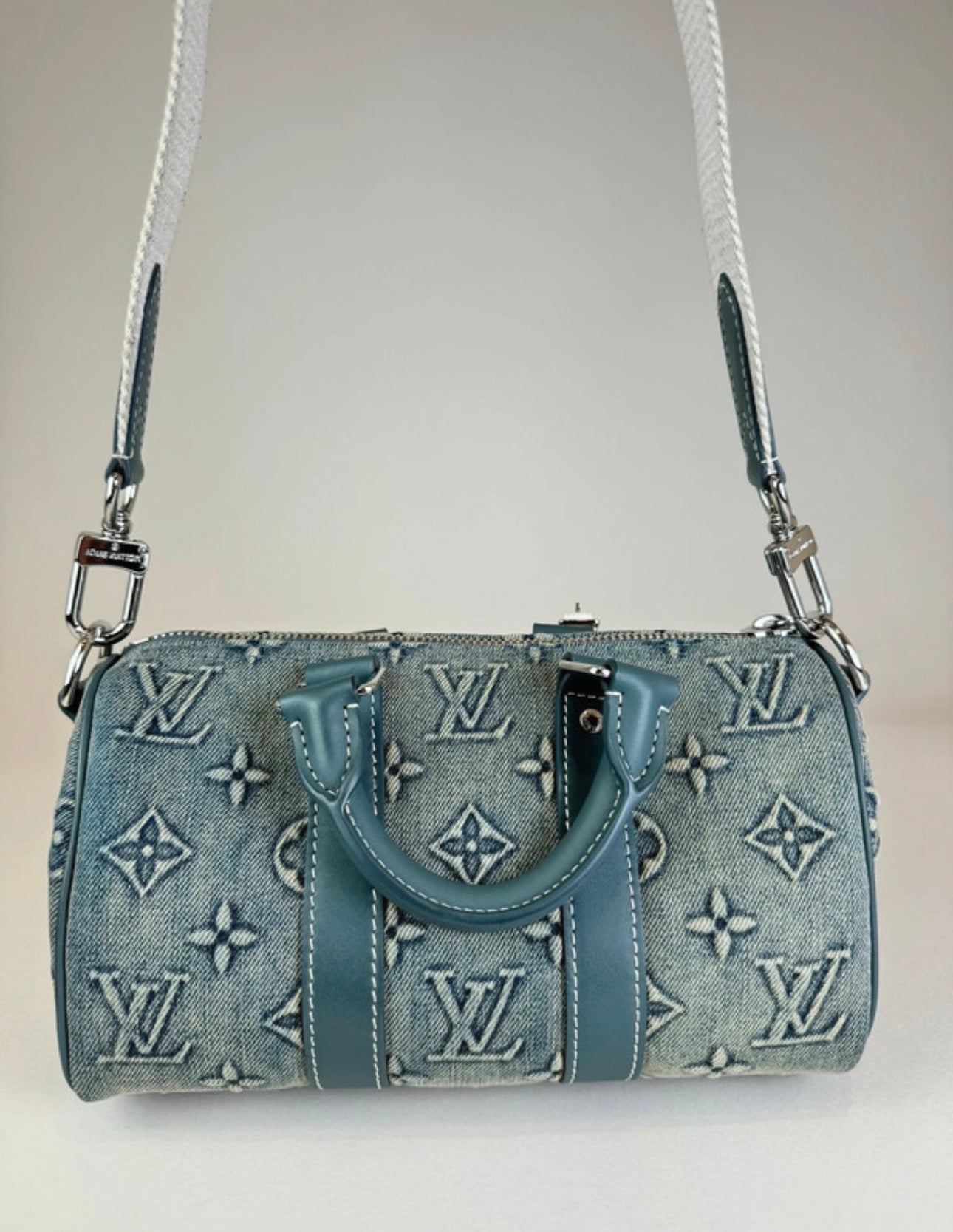 Louis Vuitton Keepall 25 Bandouliere - respace.studio