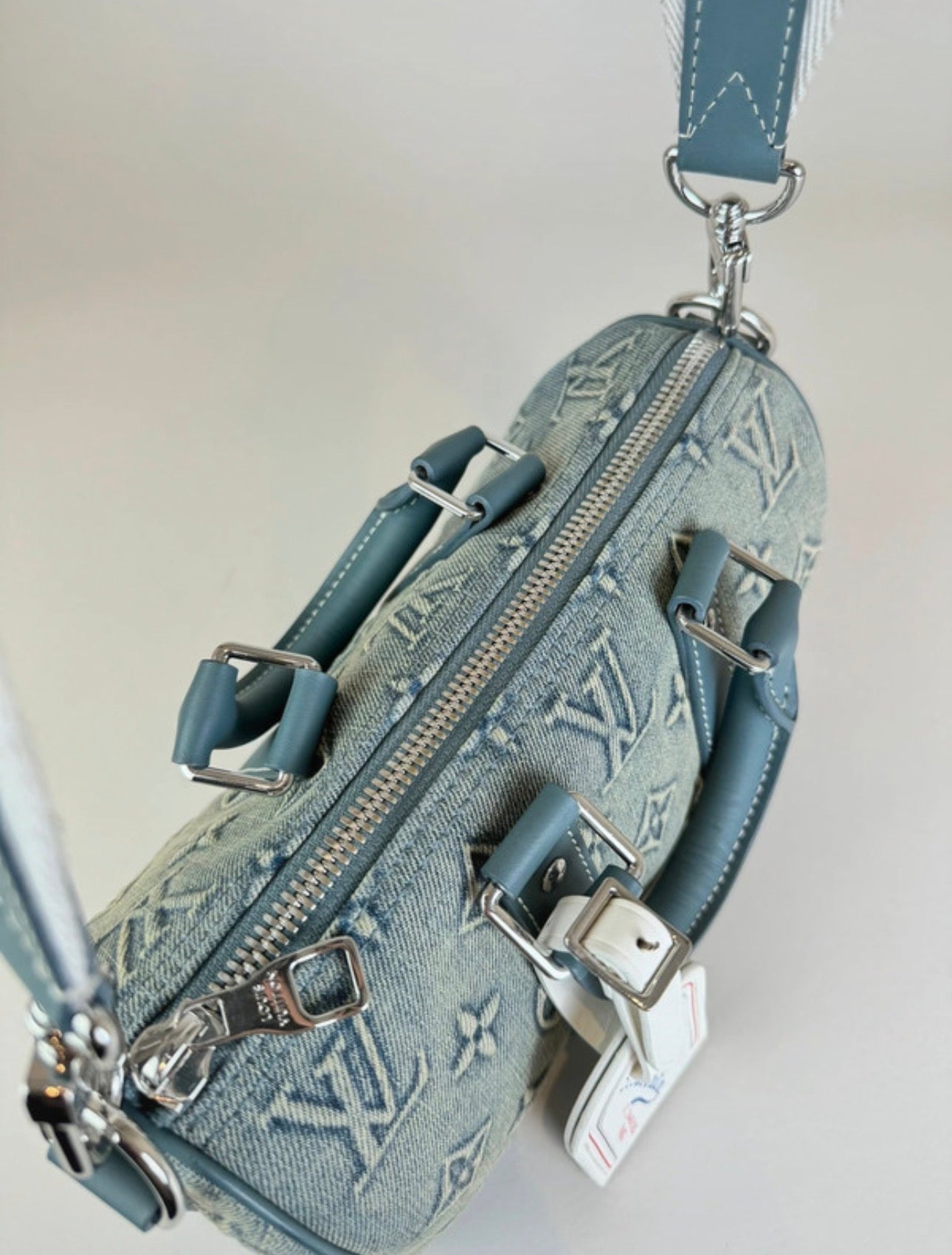 Louis Vuitton Keepall 25 Bandouliere - respace.studio
