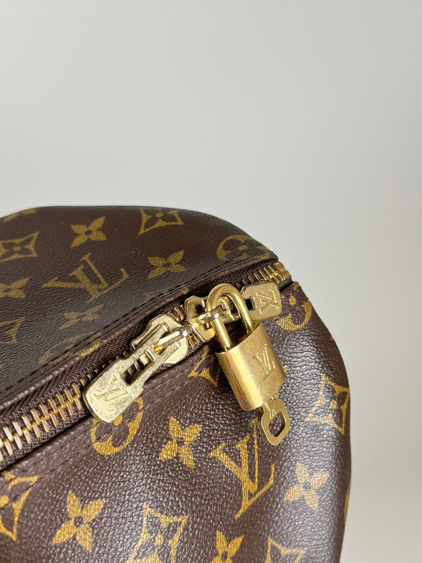 Louis Vuitton Keepall 55 - respace.studio
