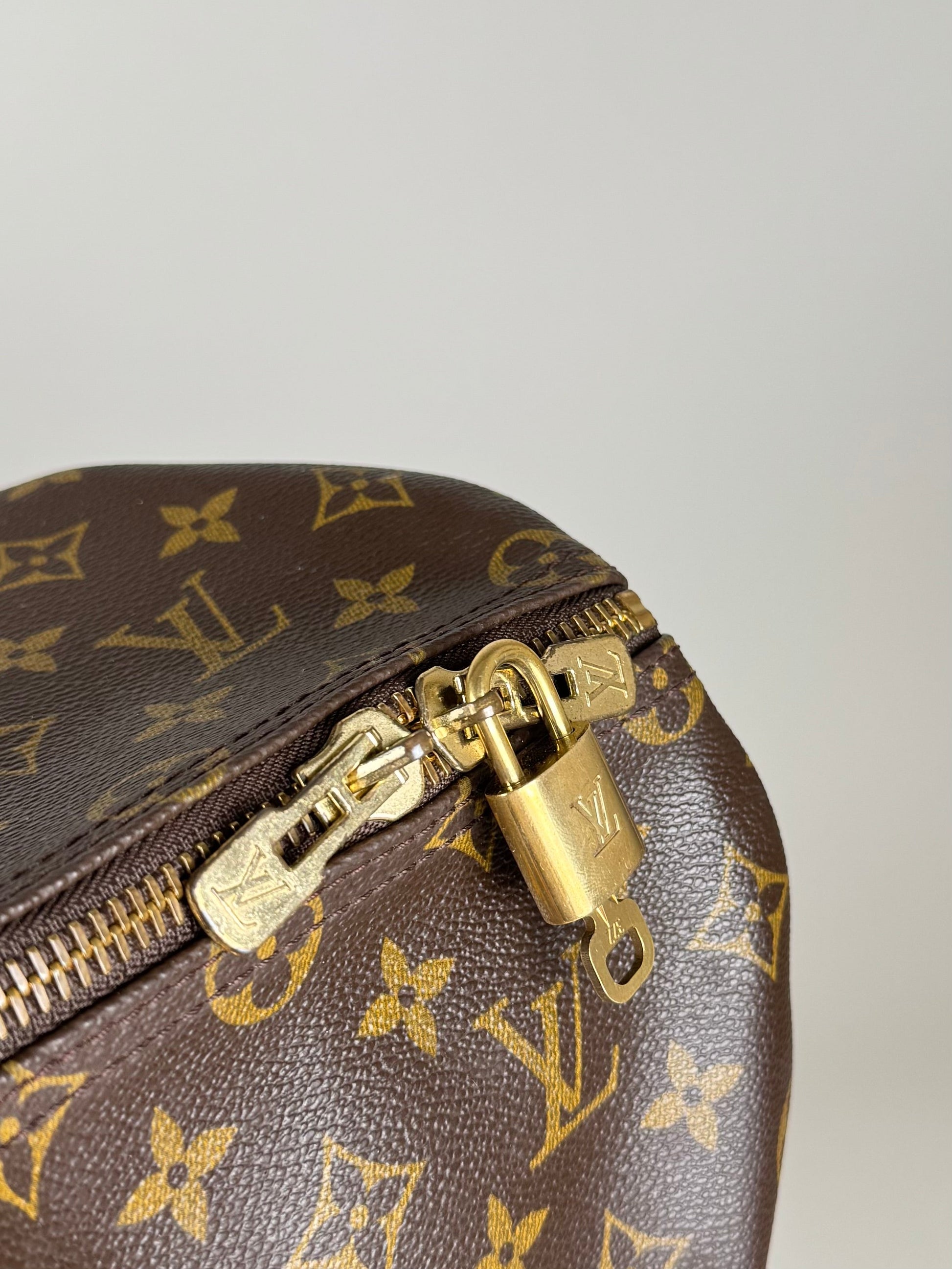 Louis Vuitton Keepall 55 - respace.studio