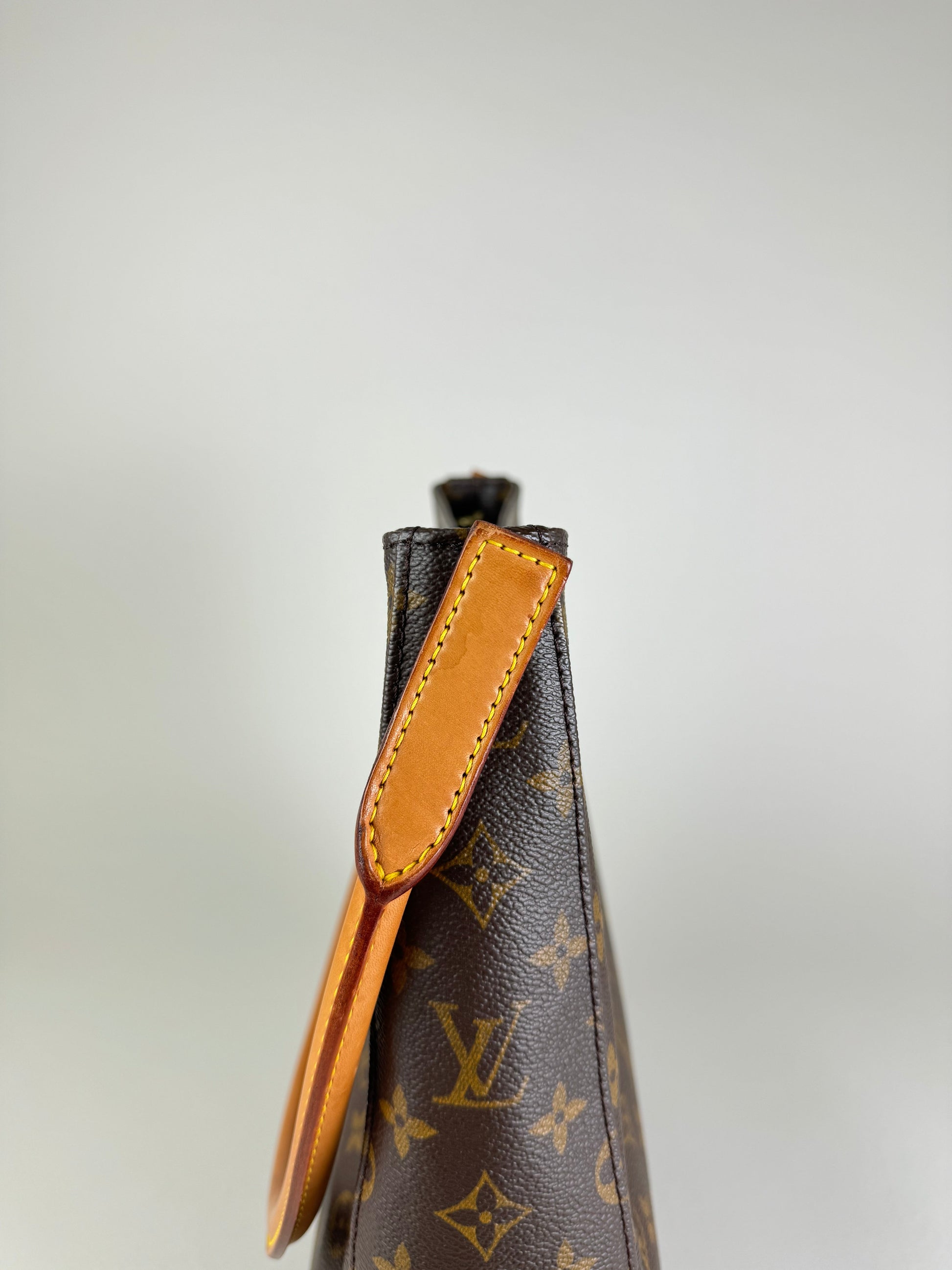 Louis Vuitton Looping GM - respace.studio