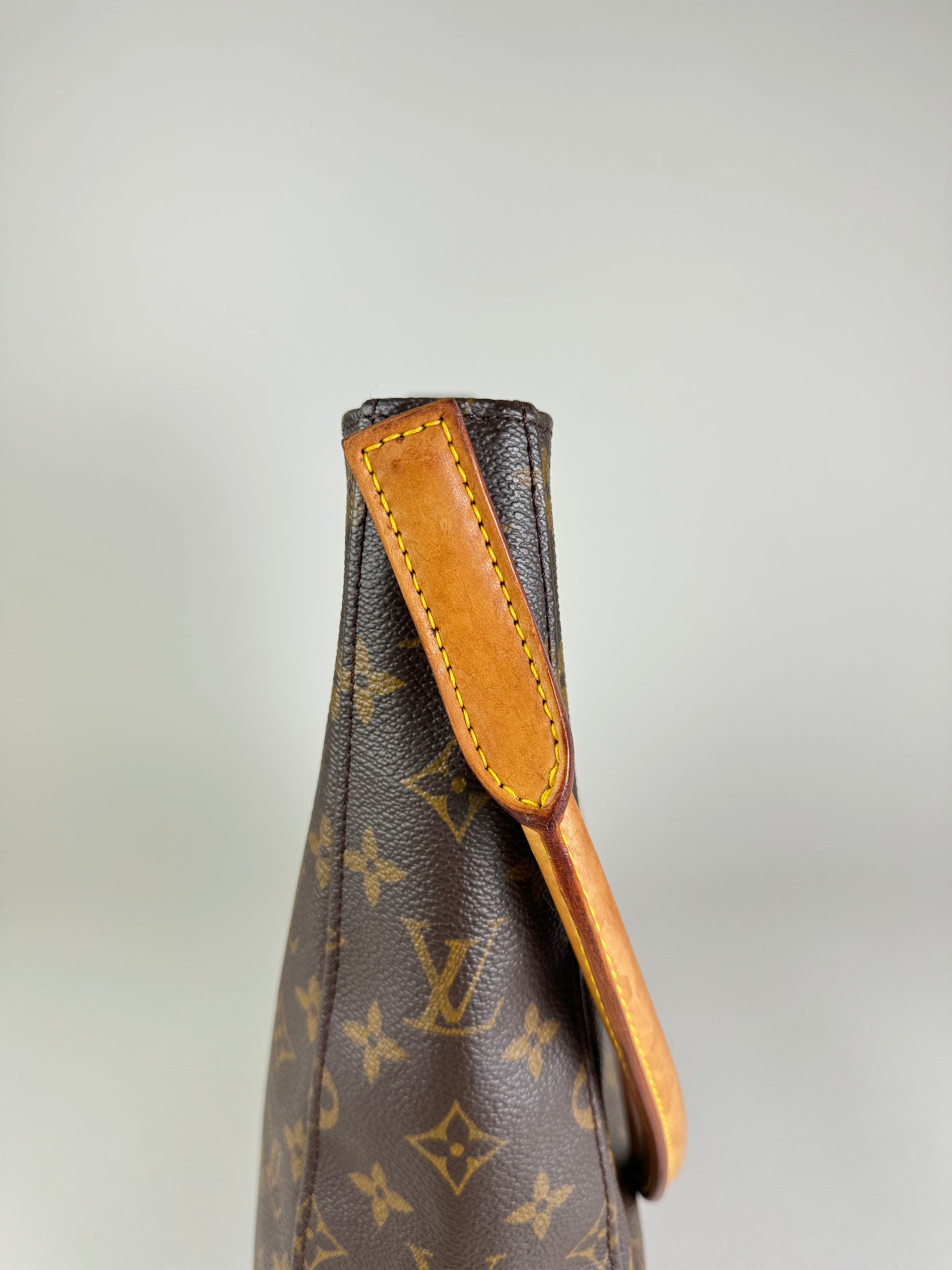 Louis Vuitton Looping GM - respace.studio