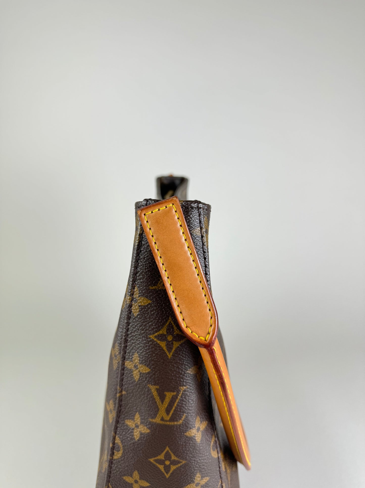 Louis Vuitton Looping GM - respace.studio