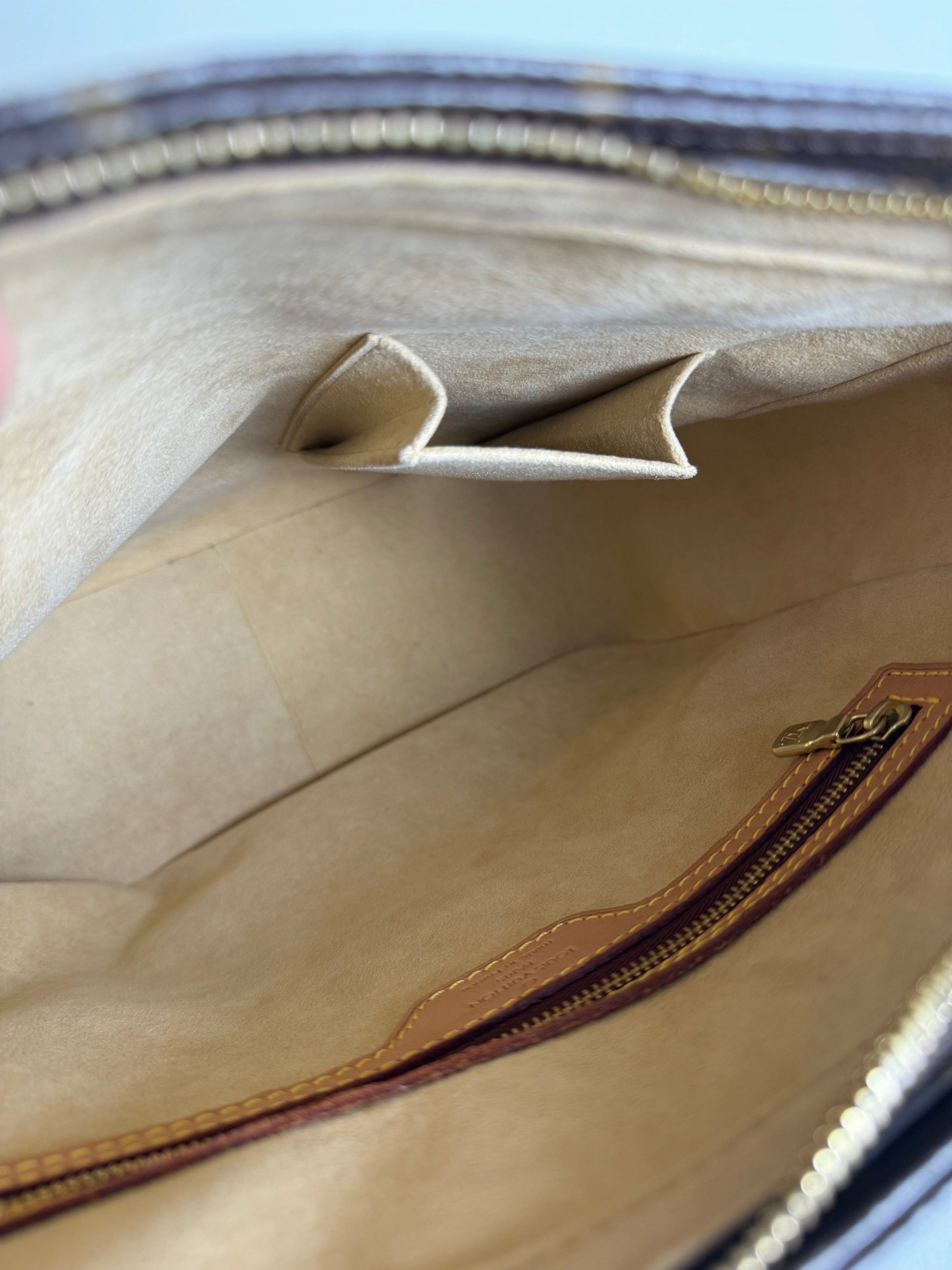 Louis Vuitton Looping GM - respace.studio